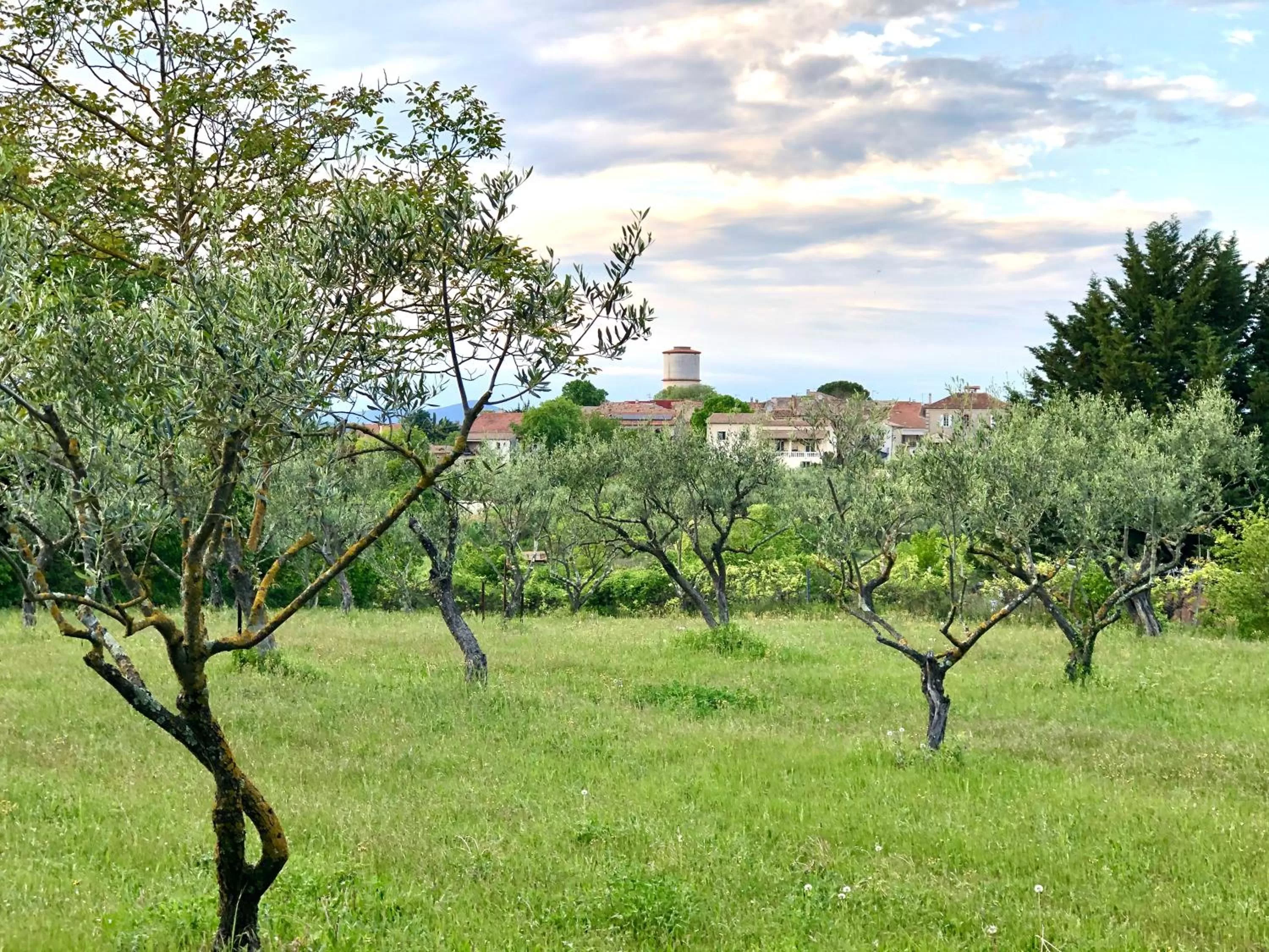 Other in L'Autre Maison