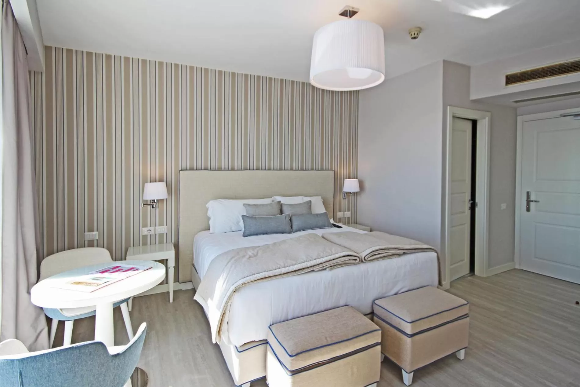 Photo of the whole room, Bed in Hotel Plaza