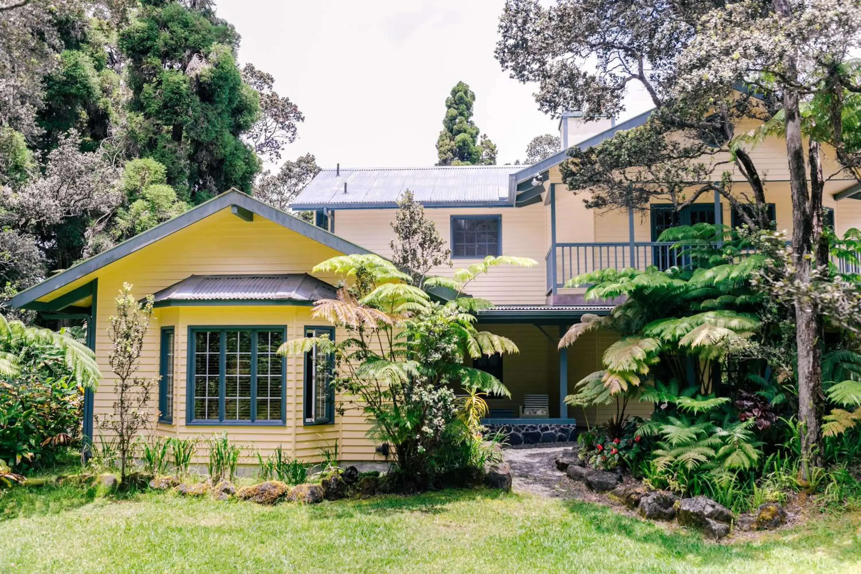 Property Building in Kilauea Lodge and Restaurant