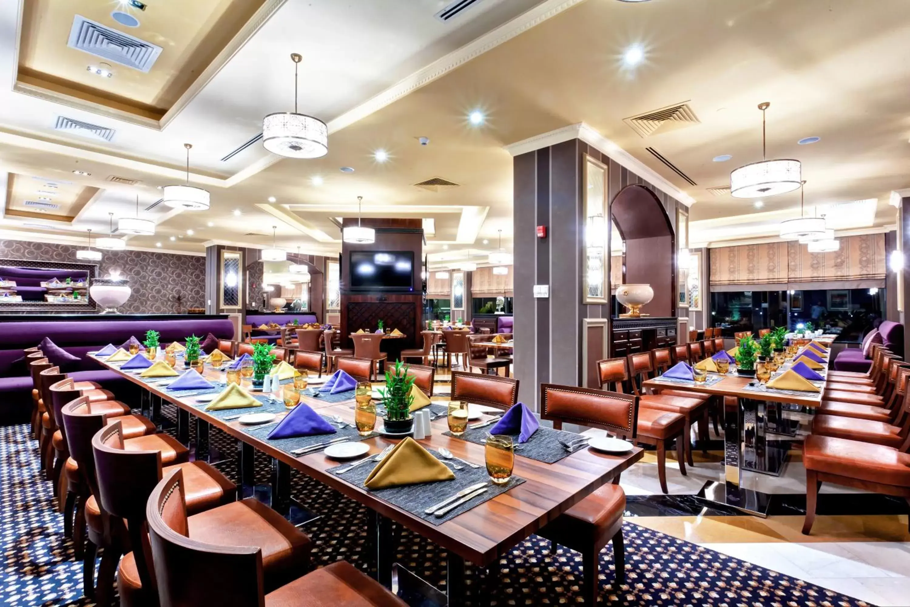 Food, Restaurant/Places to Eat in Divan Erbil Hotel