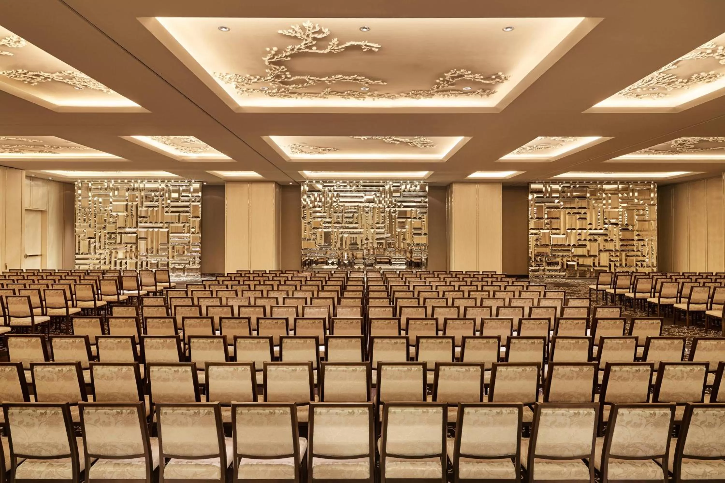Meeting/conference room in The St. Regis Bal Harbour Resort