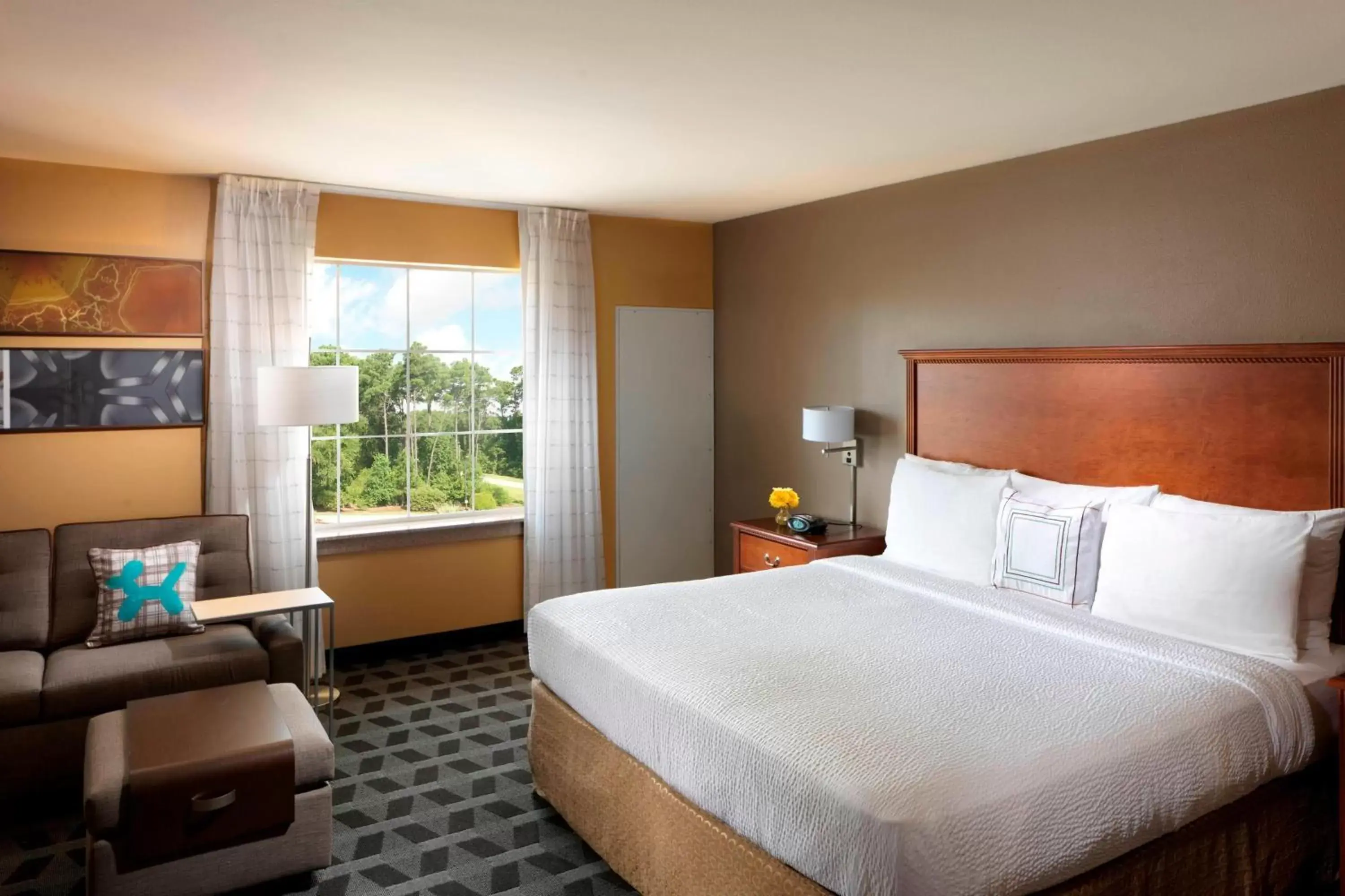 Photo of the whole room, Bed in TownePlace Suites Houston Intercontinental Airport
