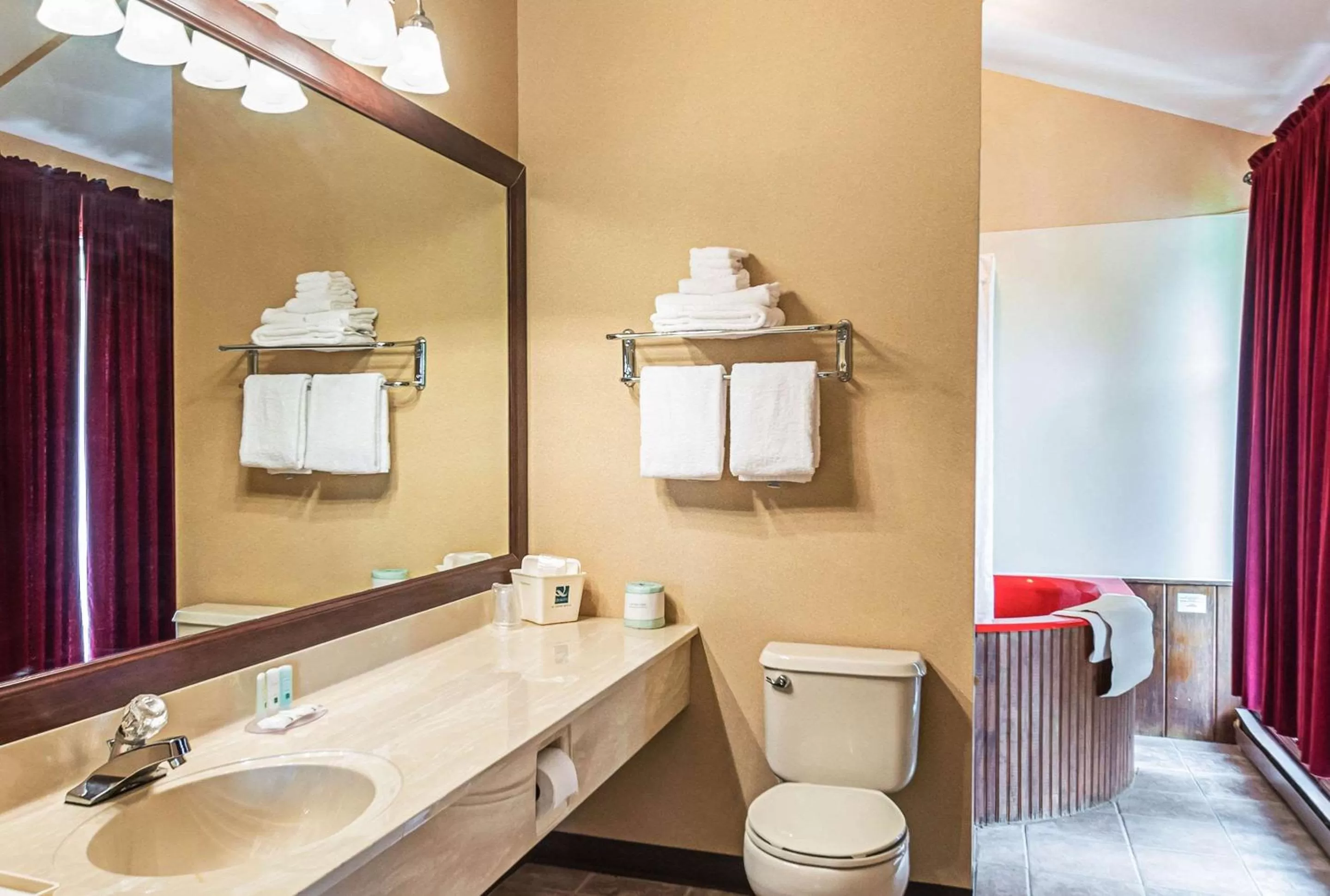 Photo of the whole room in Quality Inn & Suites Frostburg-Cumberland