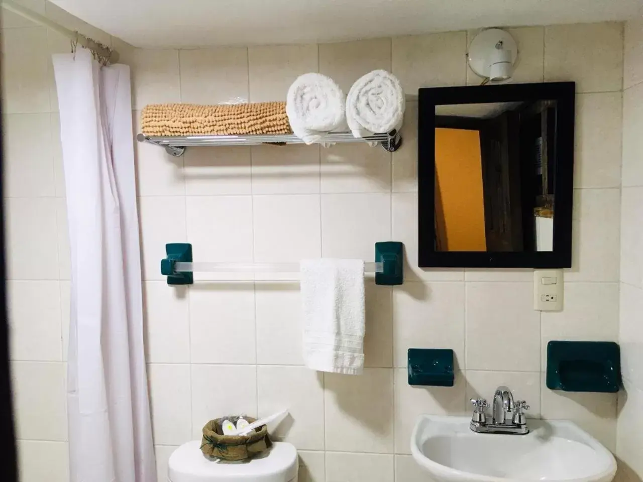 Bathroom in Hotel Ocho Barrios