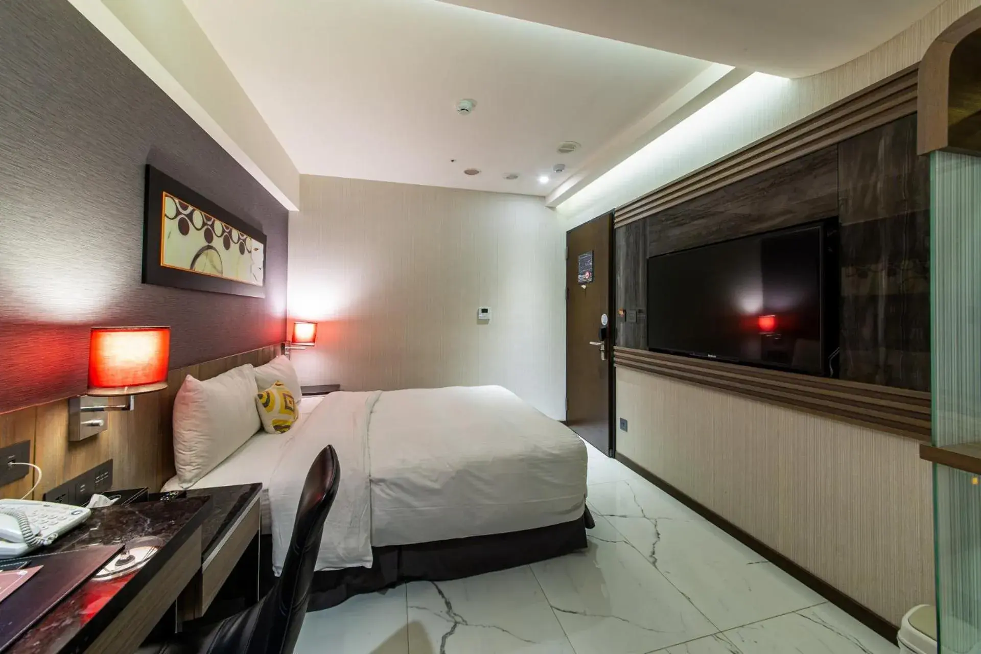 Bed in Beauty Hotels Taipei - Hotel Bfun