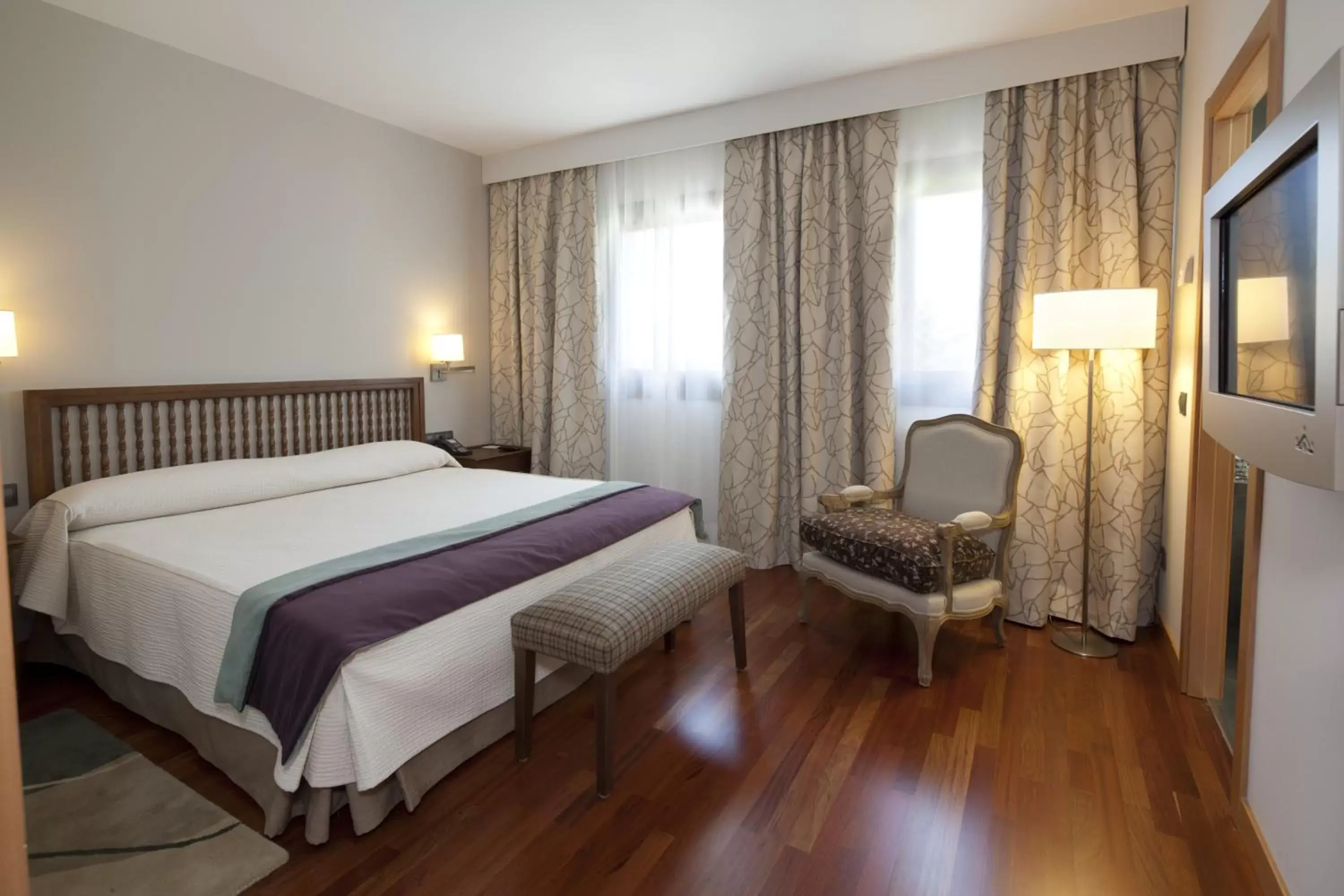 Bedroom, Bed in Parador de Villafranca del Bierzo