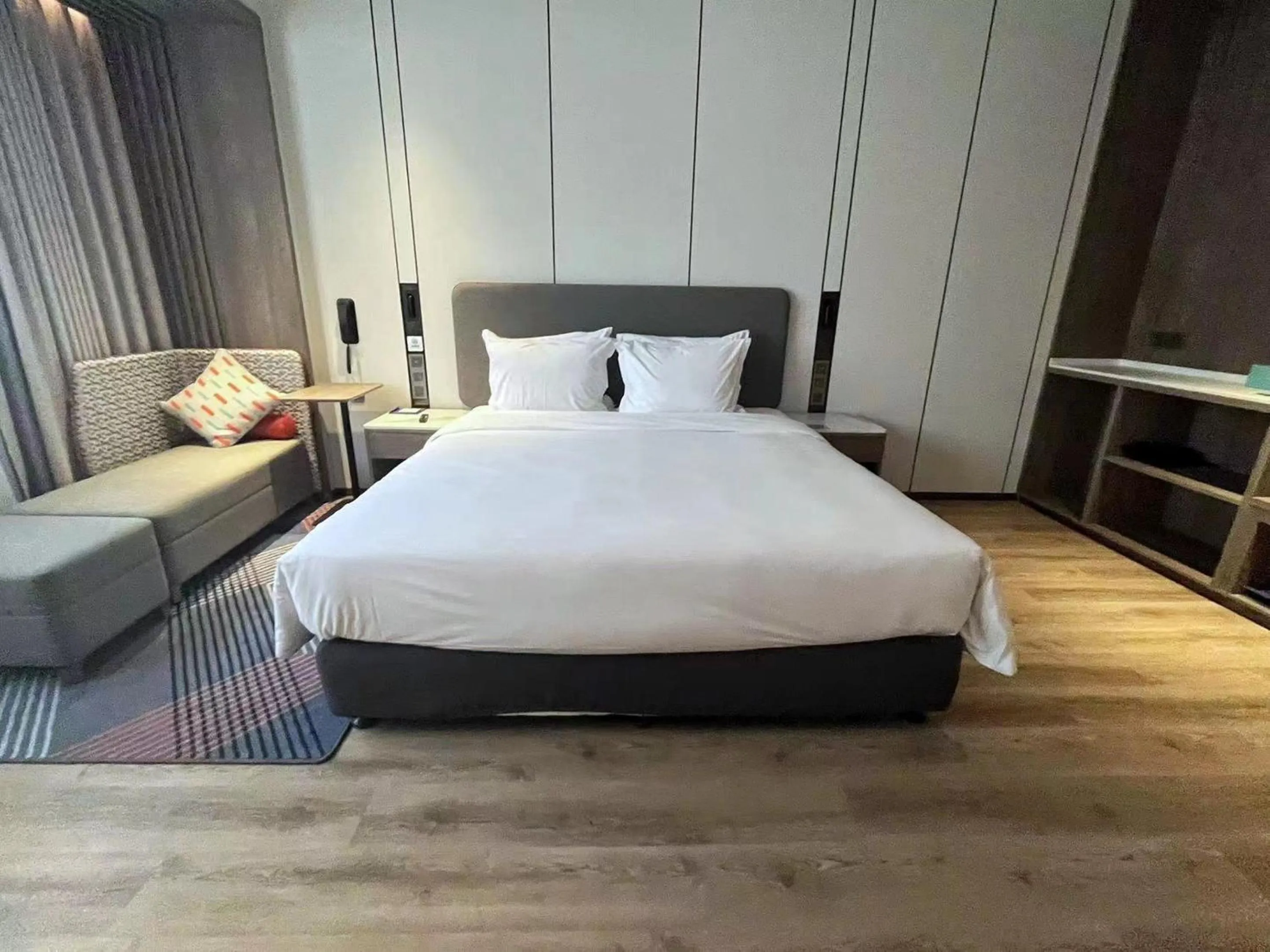 Standard King Room - Accessible in Holiday Inn Express Suzhou Luzhi by IHG