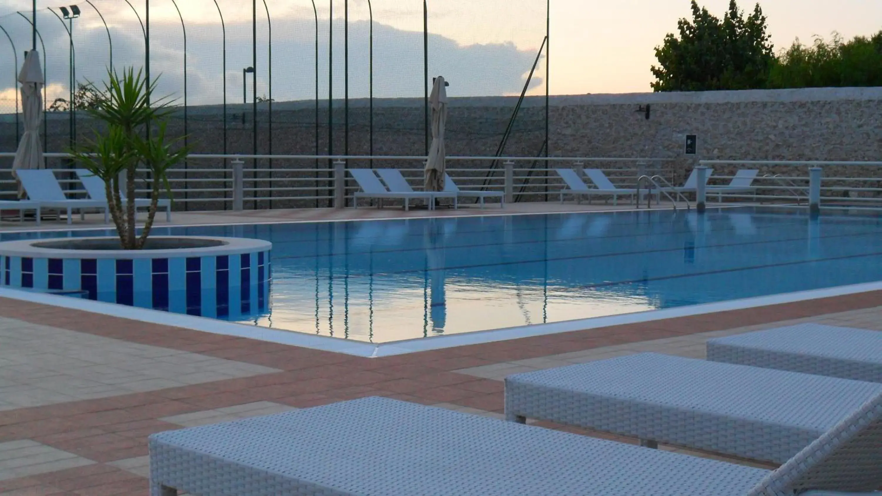 Swimming Pool in Hotel Boutique Il Castellino Relais