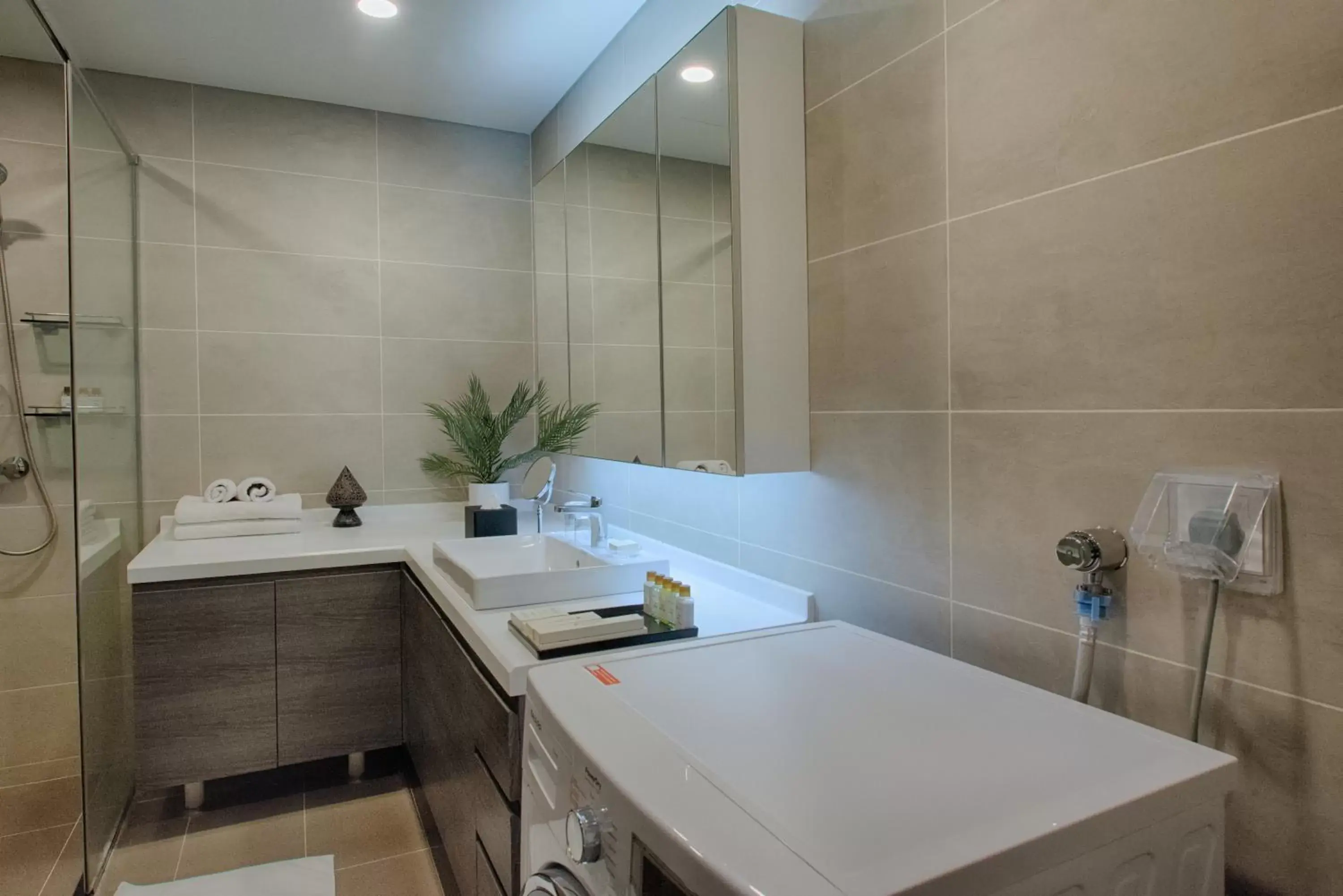 Bathroom in GRANFERTE Phnom Penh Hotel Bathroom in GRANFERTE Phnom Penh Hotel