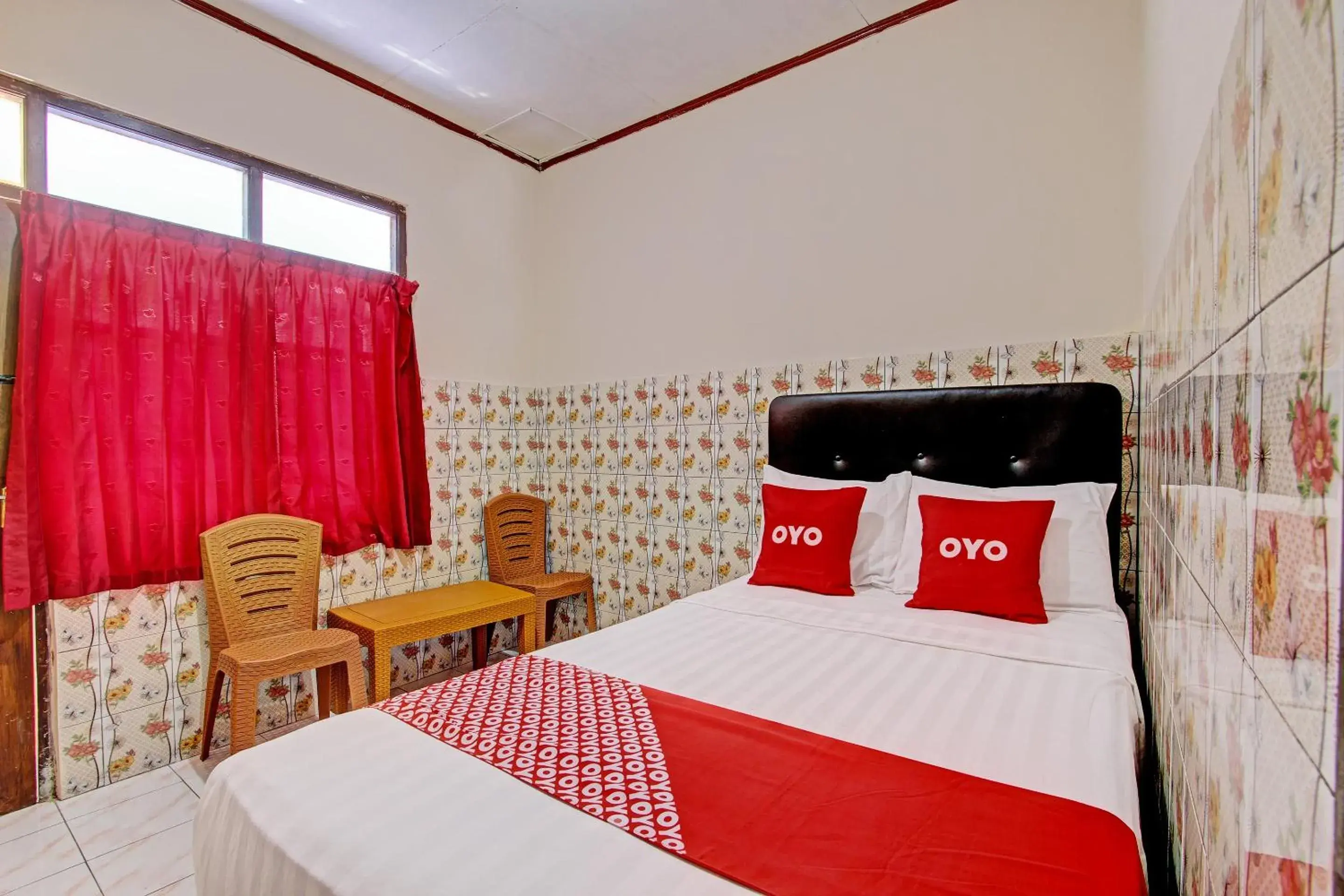 Bedroom, Bed in OYO 92884 Agustha Homestay