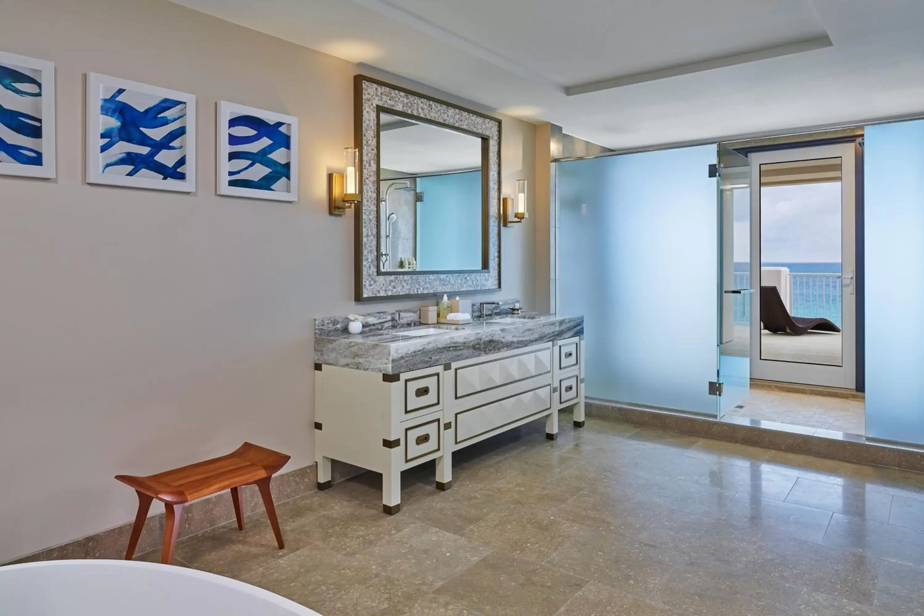 Bathroom in The St Regis Bermuda Resort