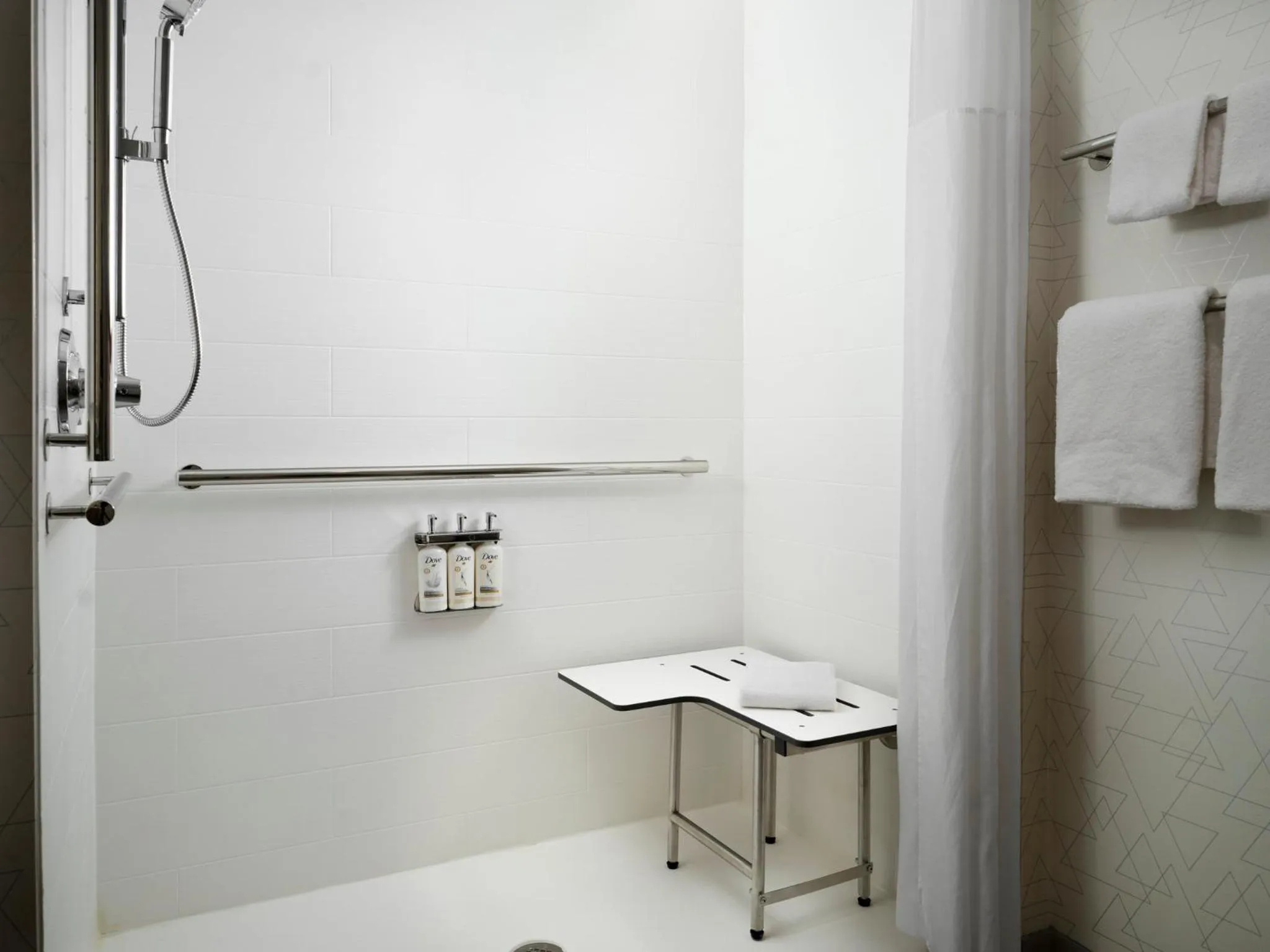 Bathroom in Holiday Inn Express & Suites Lima by IHG