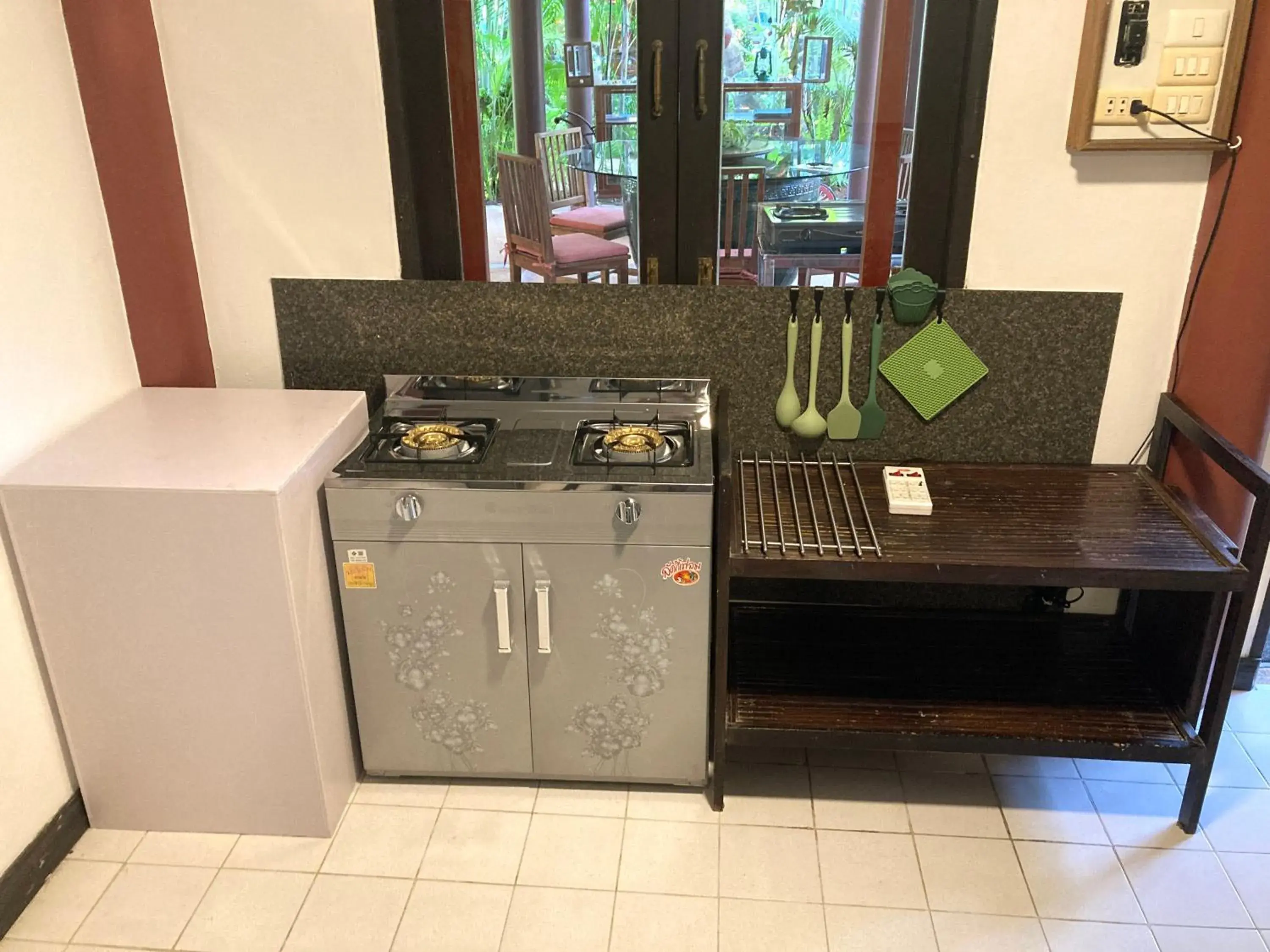 Kitchen or kitchenette in Ban Keaw Villas