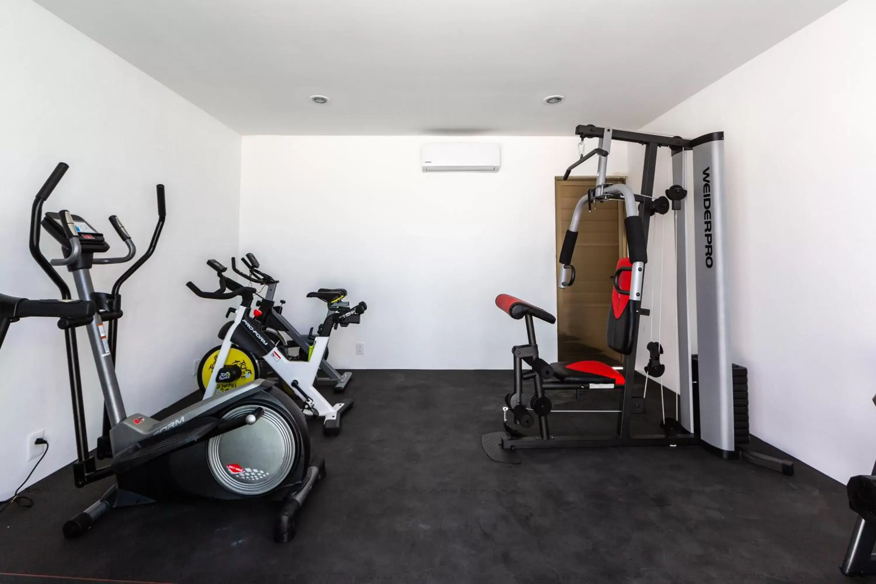 Fitness centre/facilities, Fitness Center/Facilities in Luxury apartment two