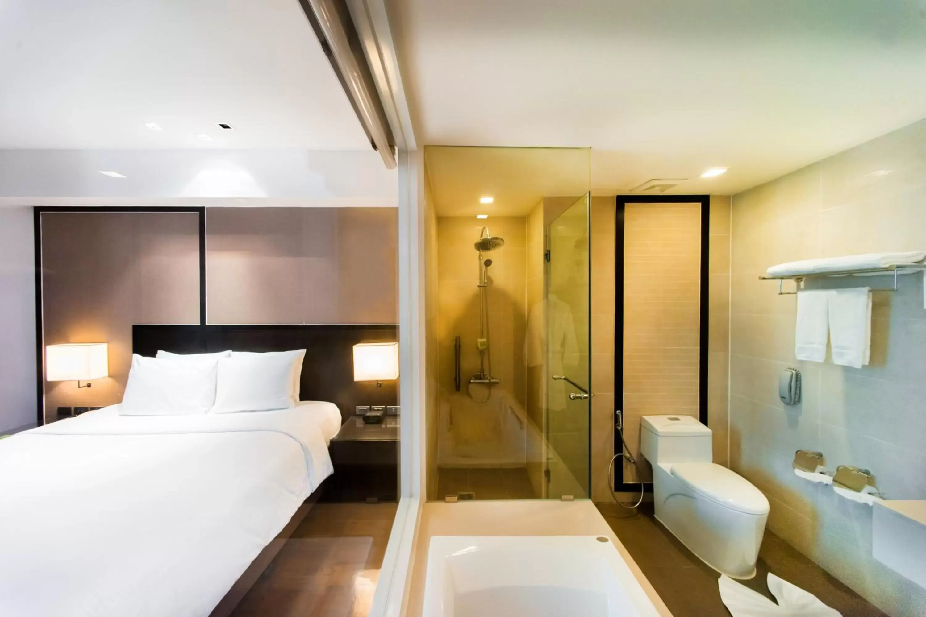 Bed, Bathroom in Signature Pattaya