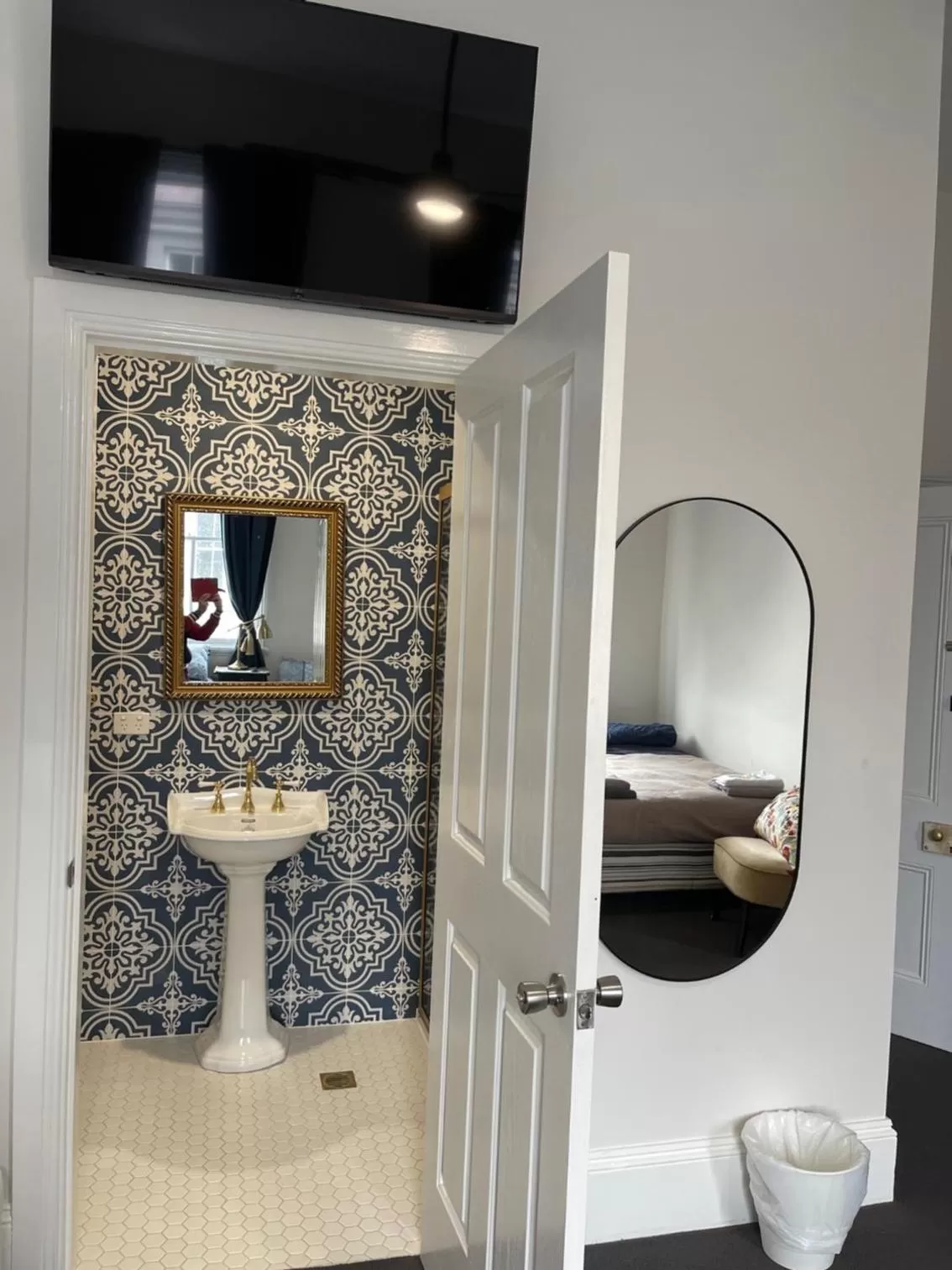 Bed in The Royal Mail Hotel Braidwood