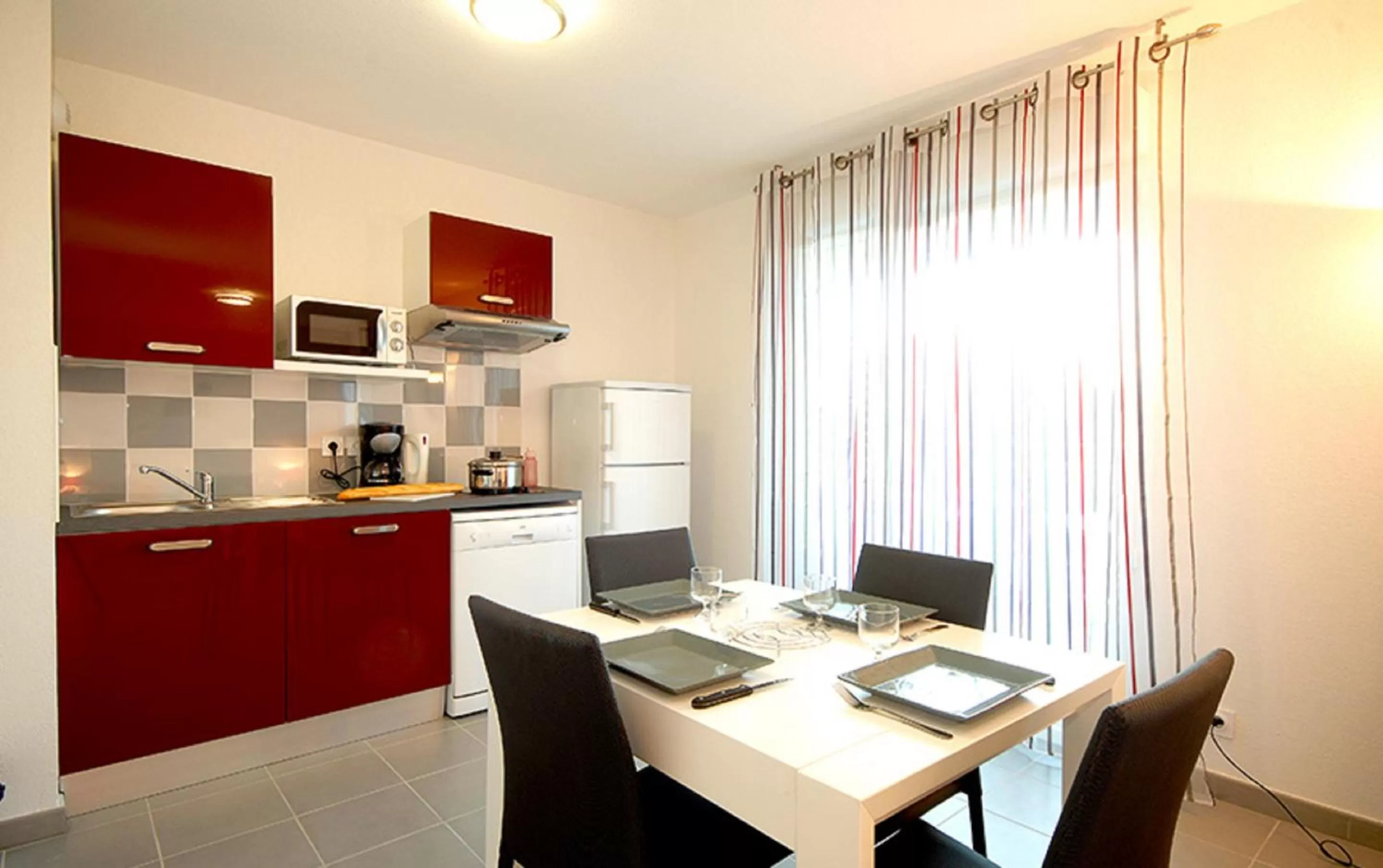 Kitchen or kitchenette in Vacancéole - Les demeures de la Massane - Argelès-sur-Mer