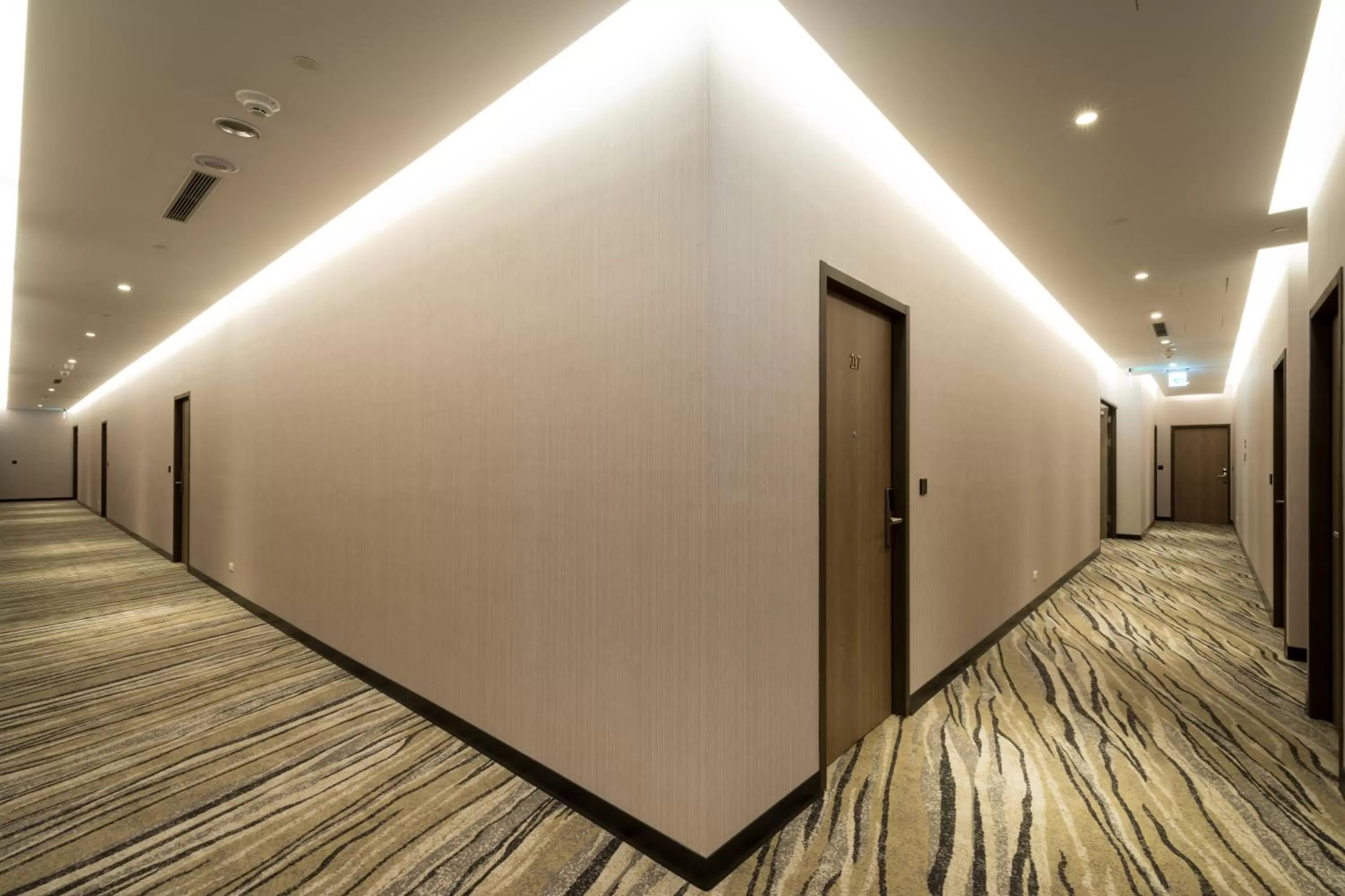 台南星鑽國際商旅 Hua Hotel