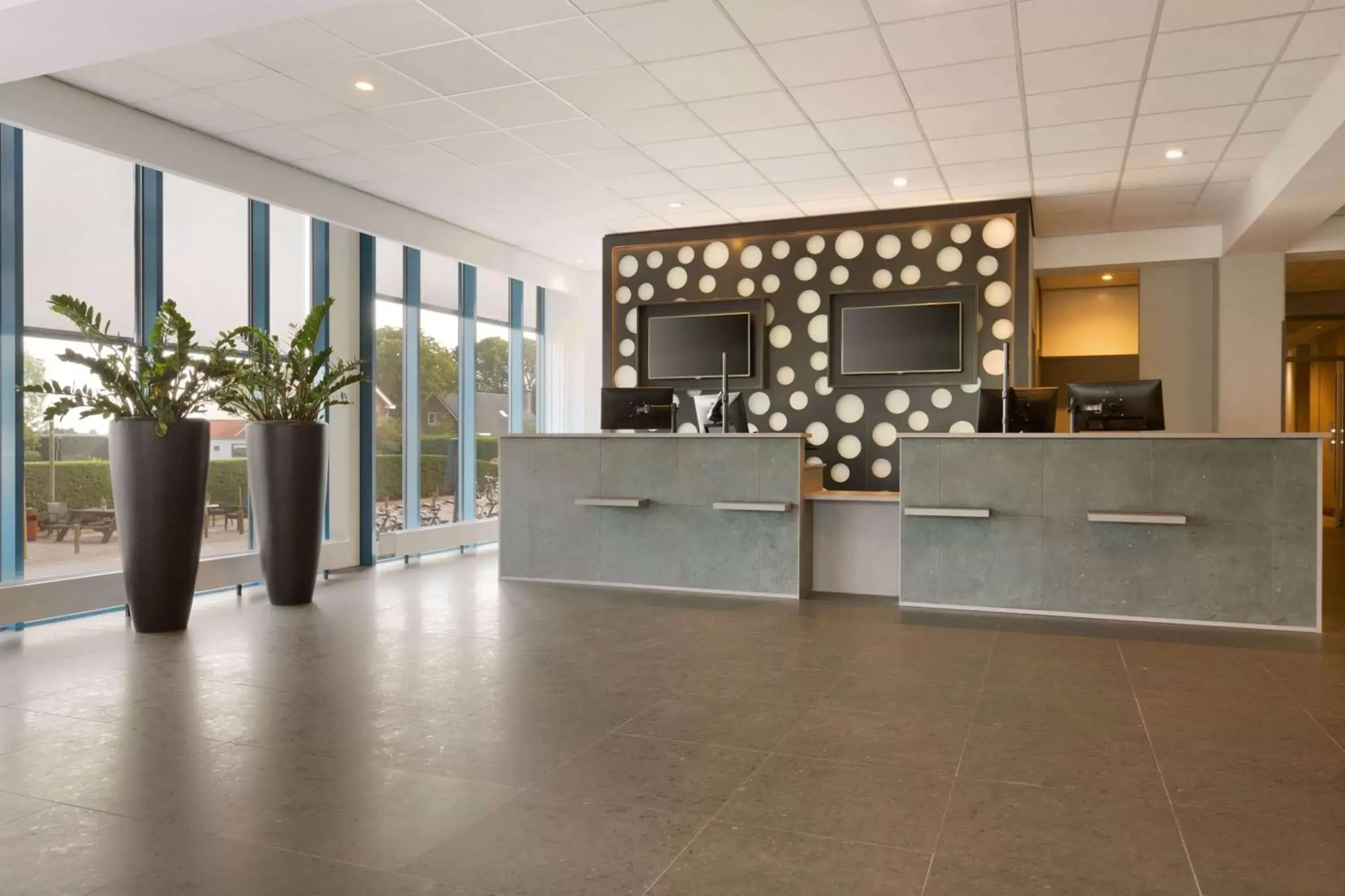Lobby or reception, Lobby/Reception in Ramada by Wyndham Amsterdam Airport Schiphol
