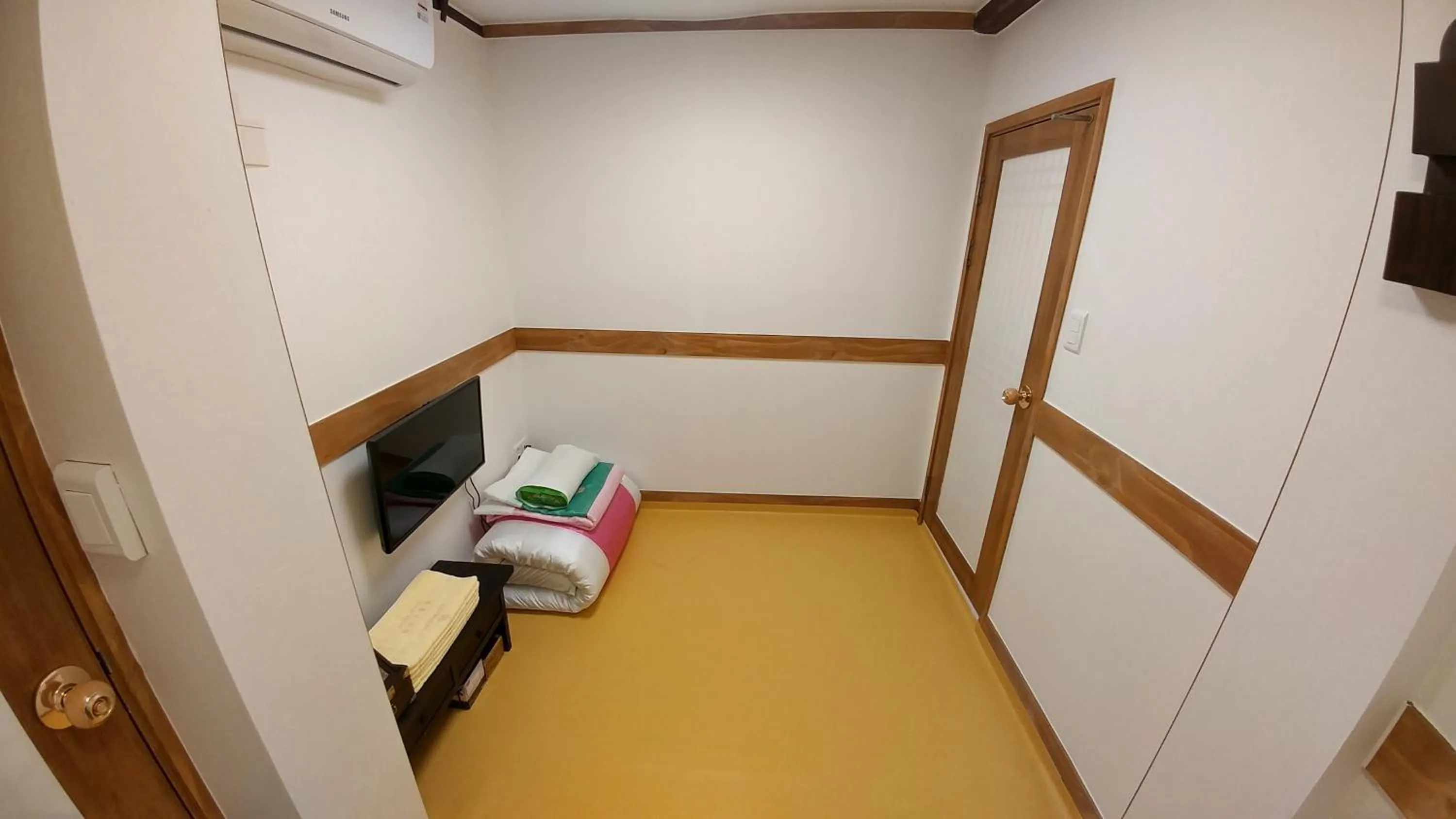 Photo of the whole room in Bukchon Sosunjae Guesthouse