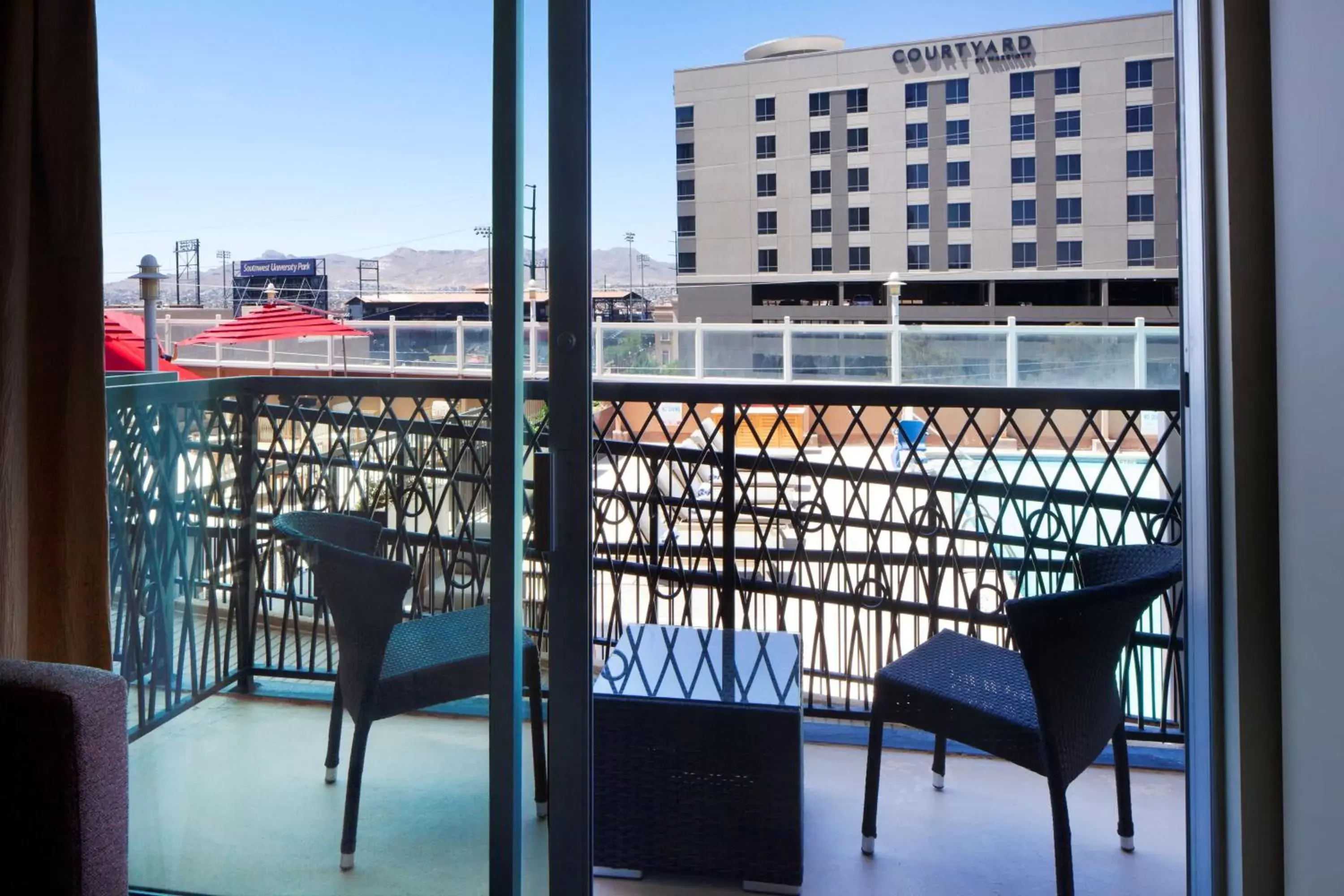 Photo of the whole room, Balcony/Terrace in DoubleTree by Hilton El Paso Downtown