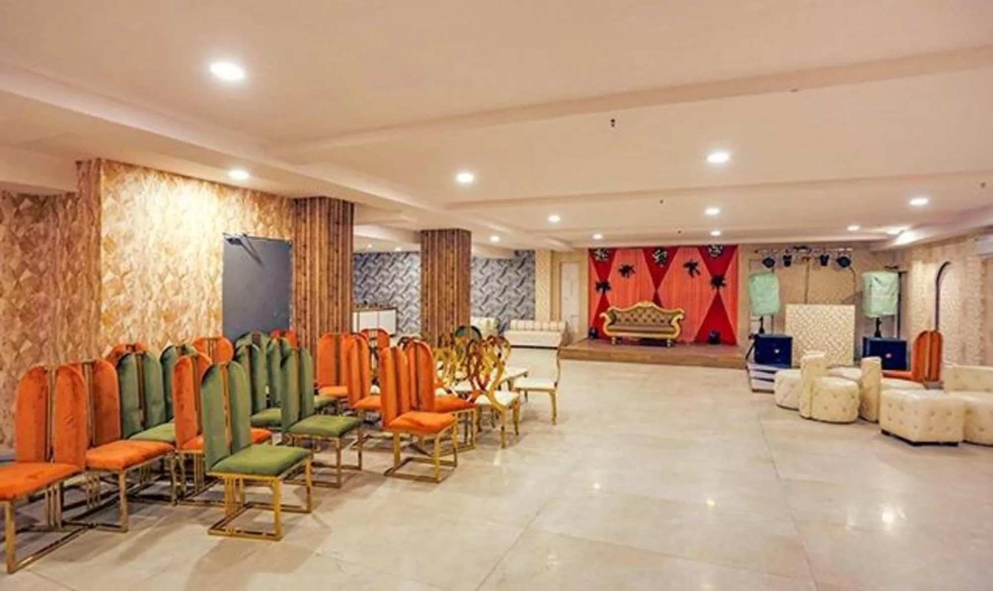 Banquet/Function facilities in FabHotel Aerosky Grand