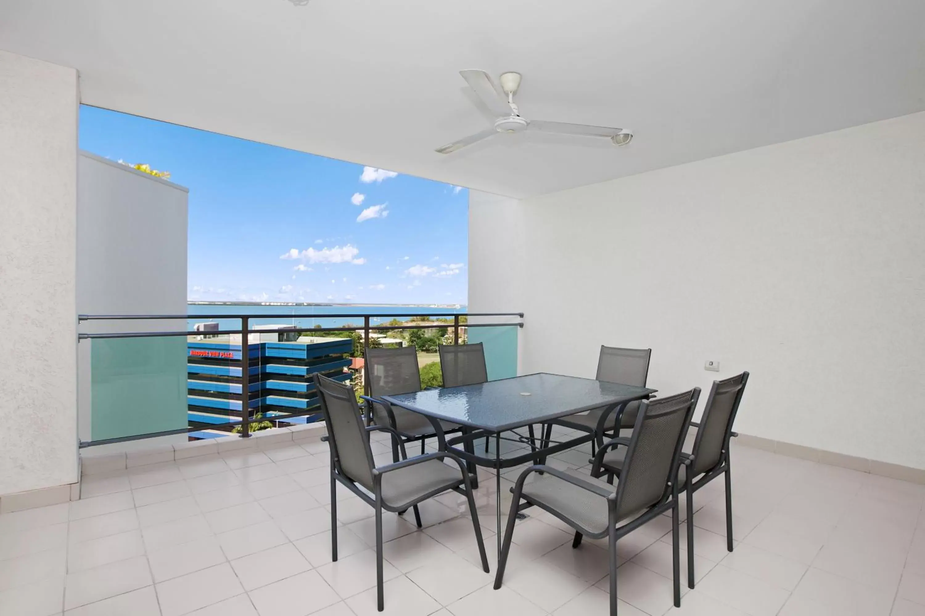 Balcony/Terrace in Argus Apartments Darwin