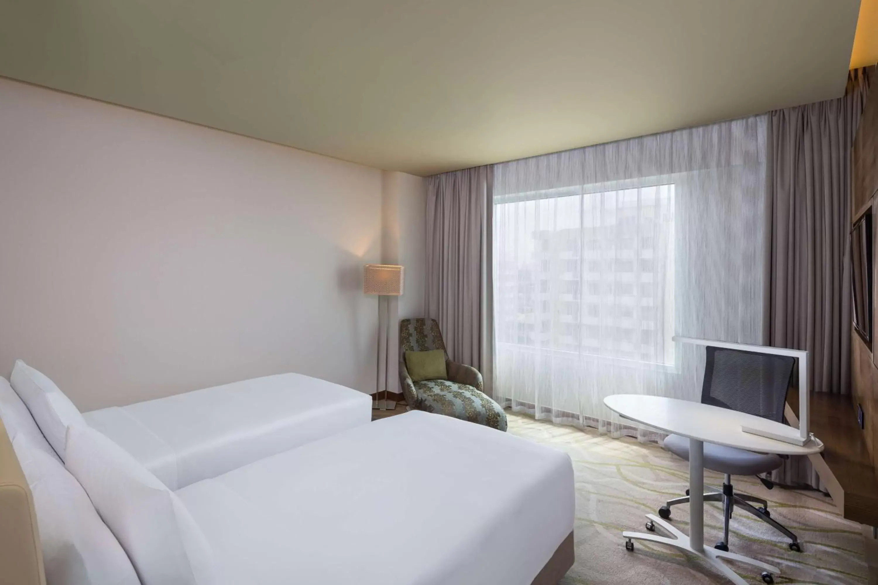 Bedroom, Bed in Radisson Hotel Colombo