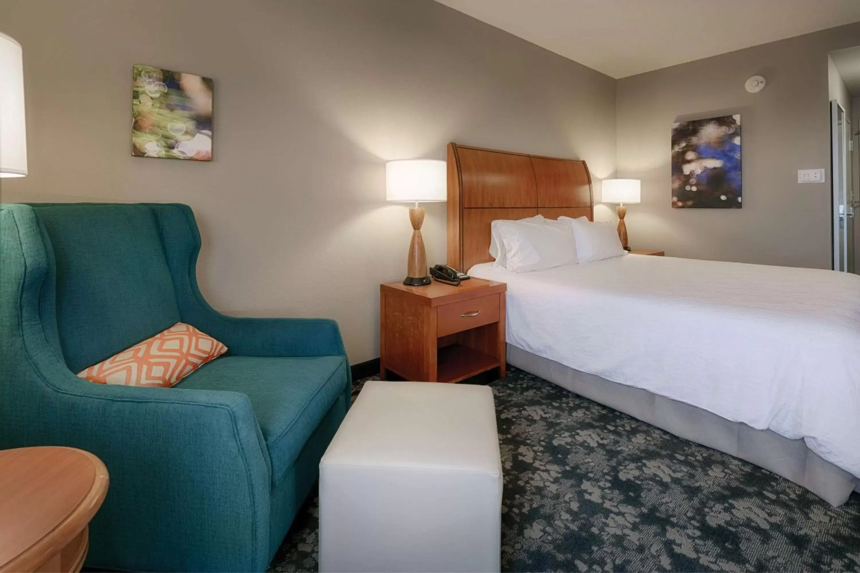 Bed in Hilton Garden Inn Cleveland/Twinsburg