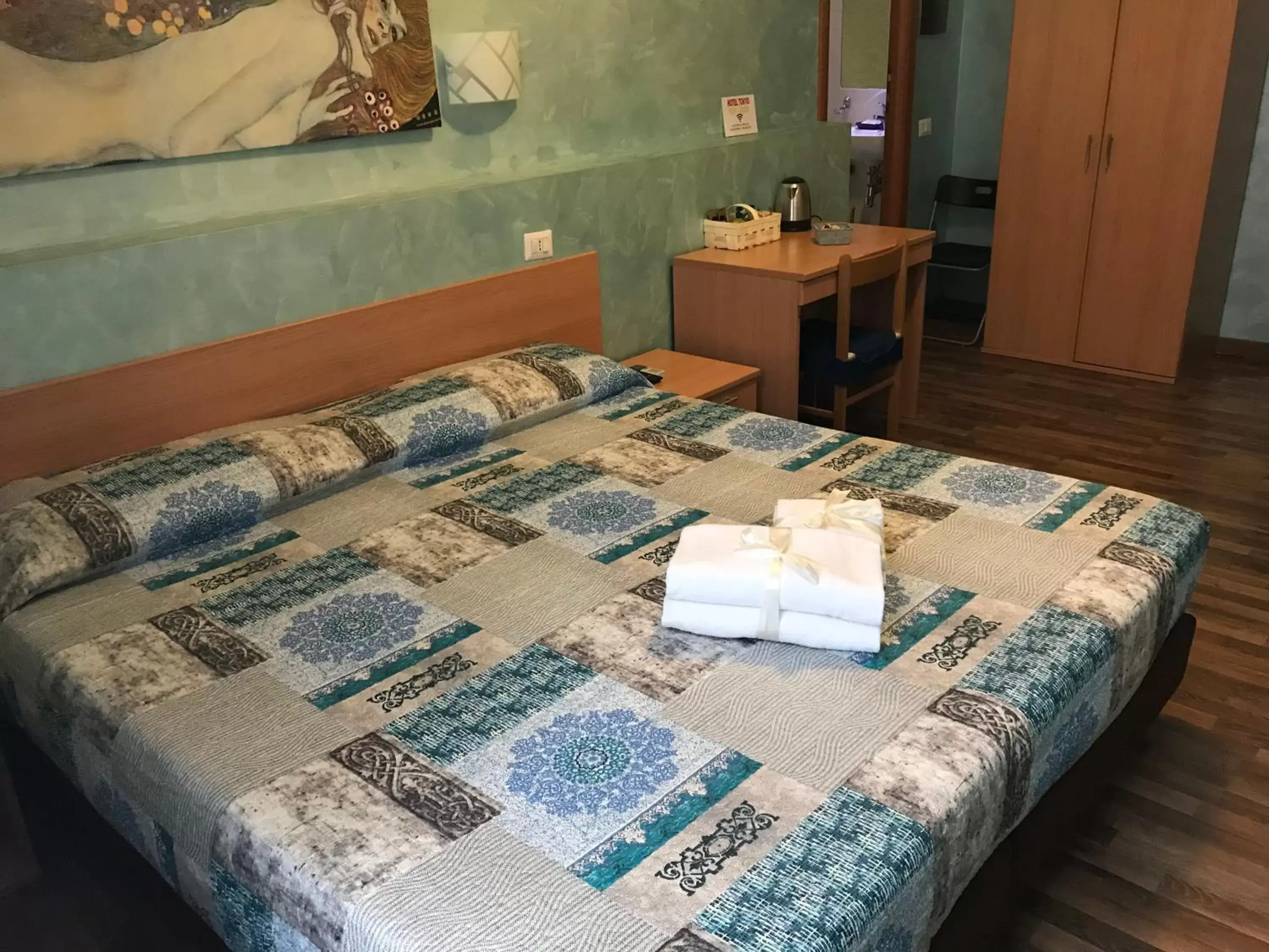 Bedroom, Bed in Hotel Tokyo
