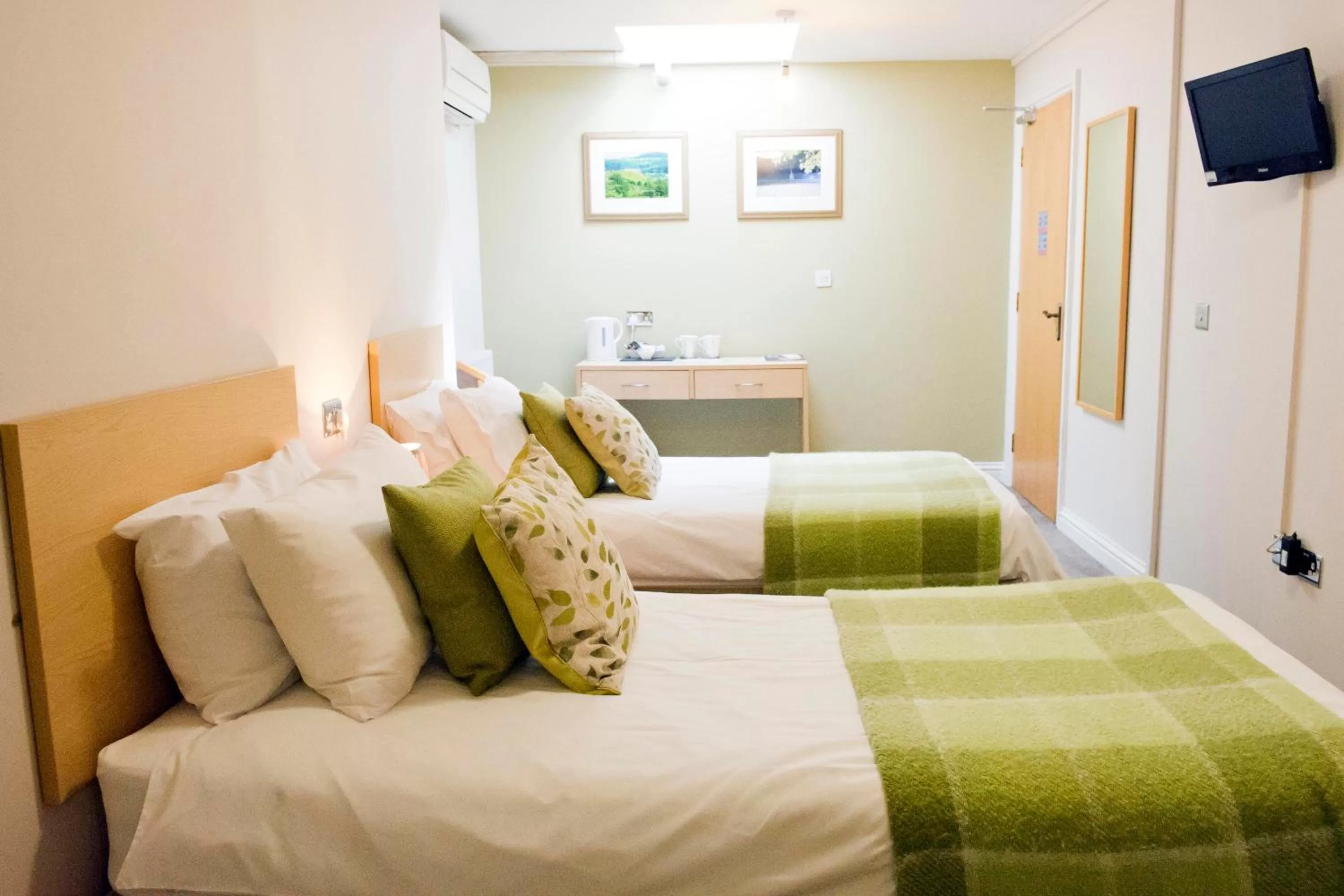 Rose and Crown Hotel