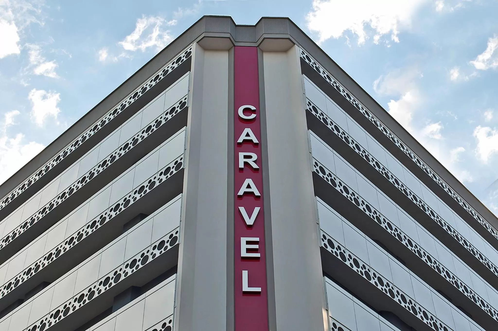 Property building in Hotel Caravel