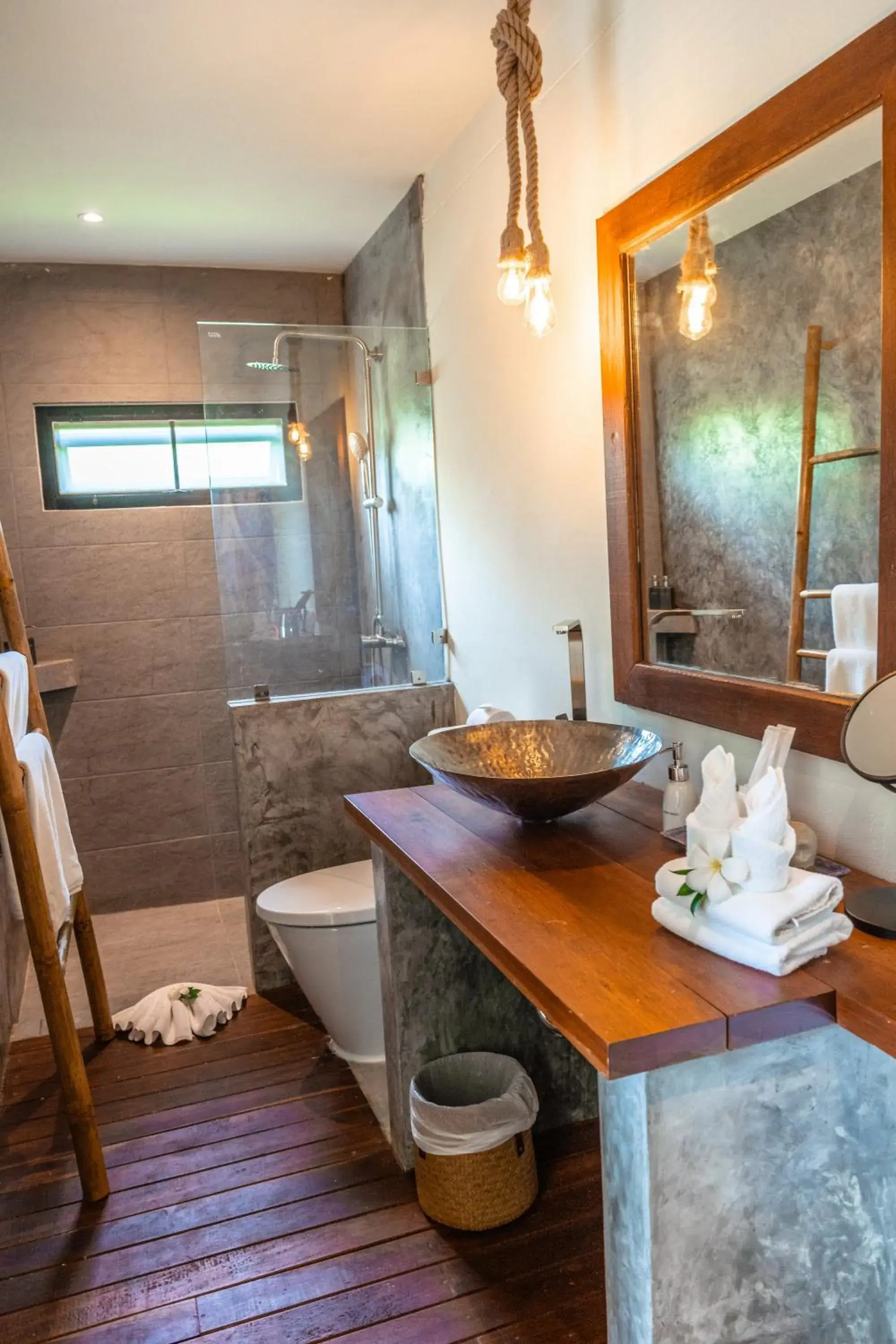 Shower, Bathroom in Sea Dance Resort