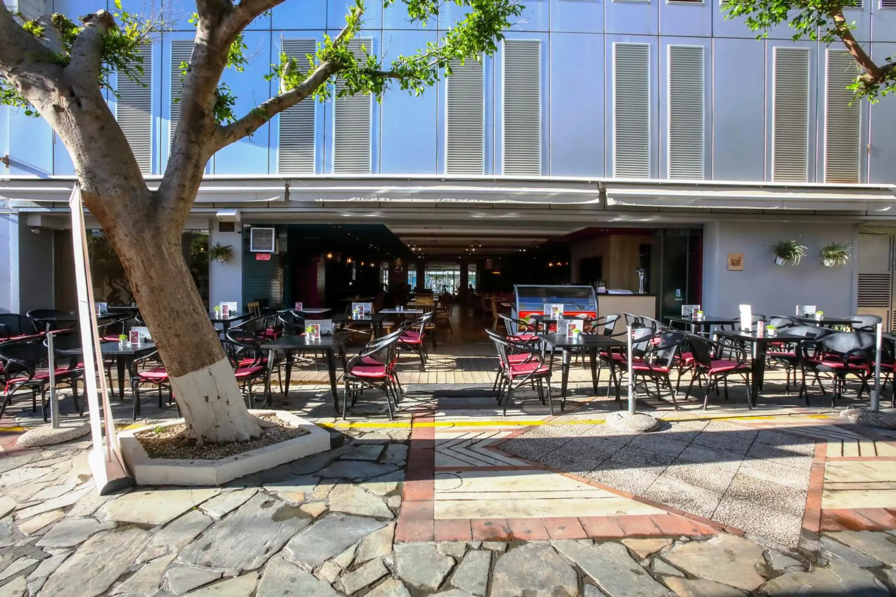 Restaurant/places to eat in Capsis Astoria Heraklion