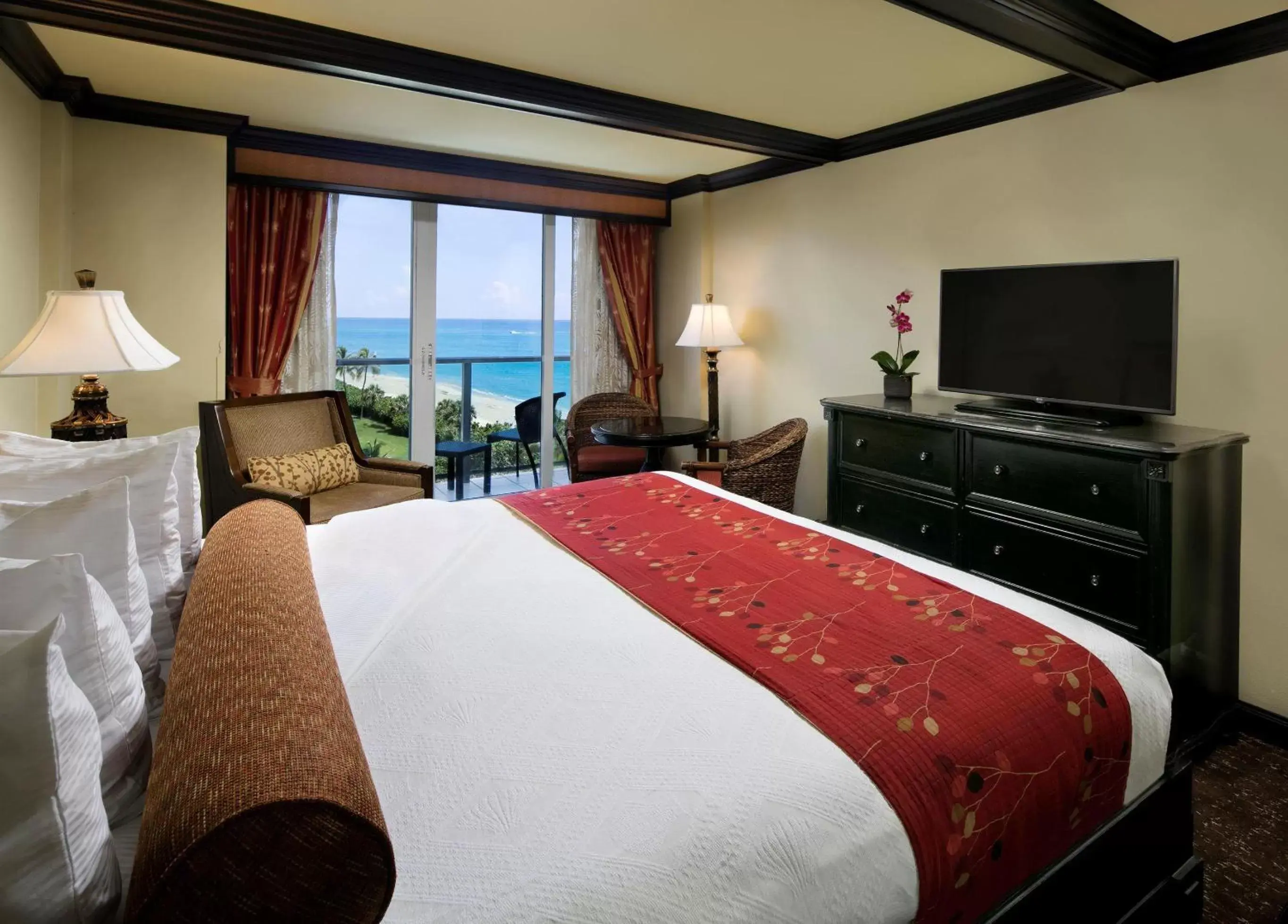 Bedroom in Jupiter Beach Resort & Spa
