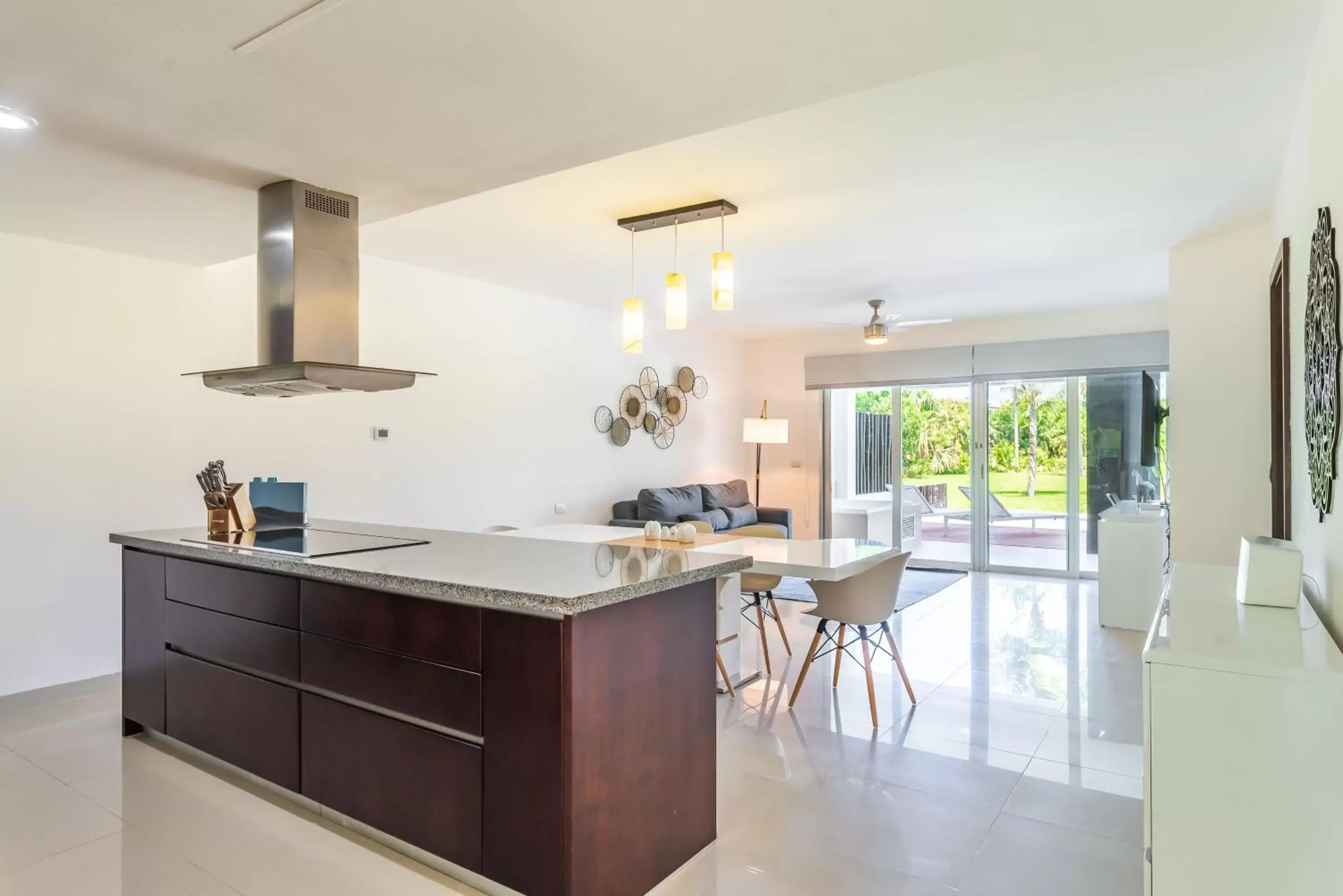 Kitchen/Kitchenette in Mareazul Beach Front Condos At playa del Carmen