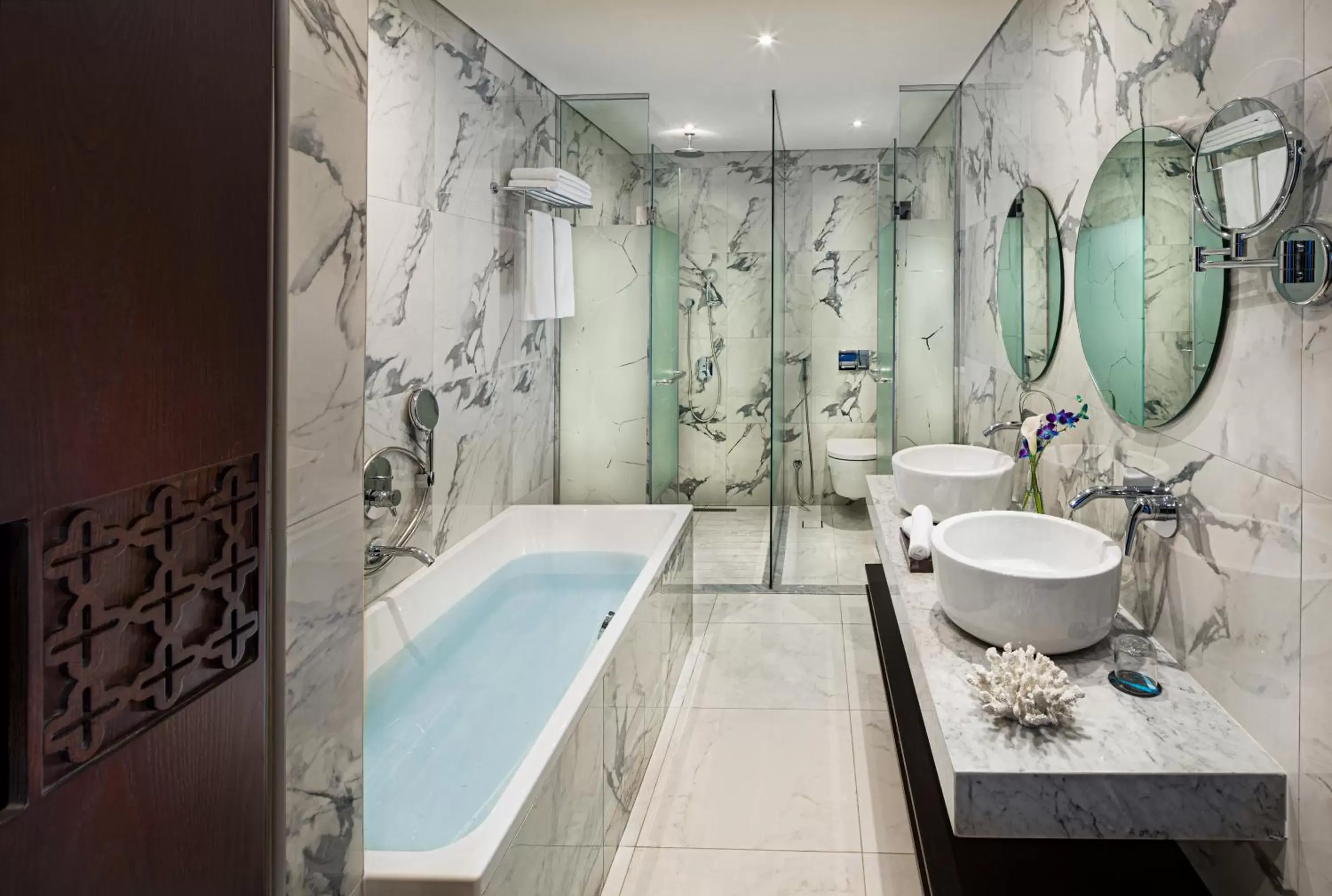Shower, Bathroom in Millennium Place Dubai Marina