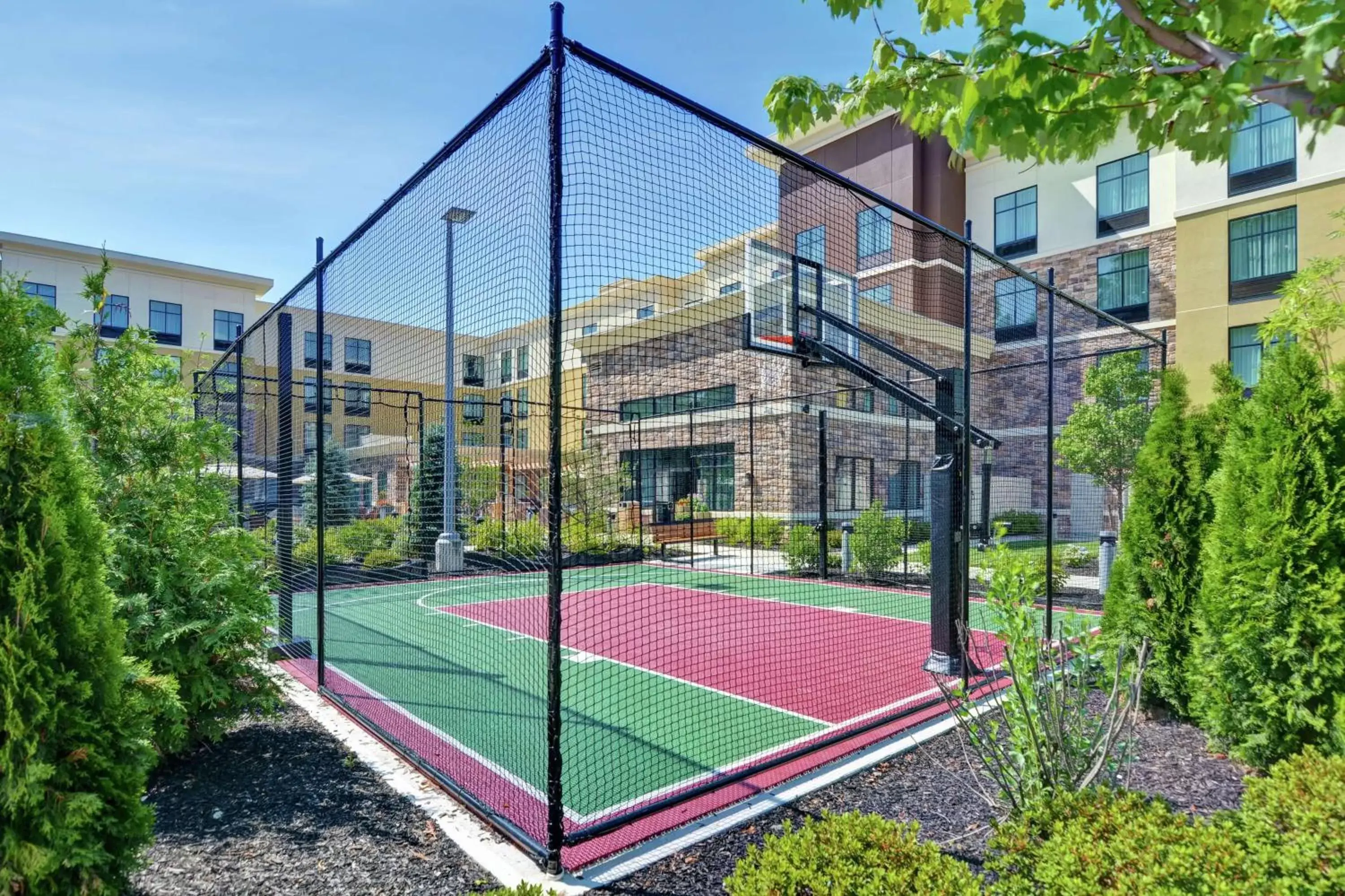 Property building, Tennis/Squash in Homewood Suites By Hilton Poughkeepsie