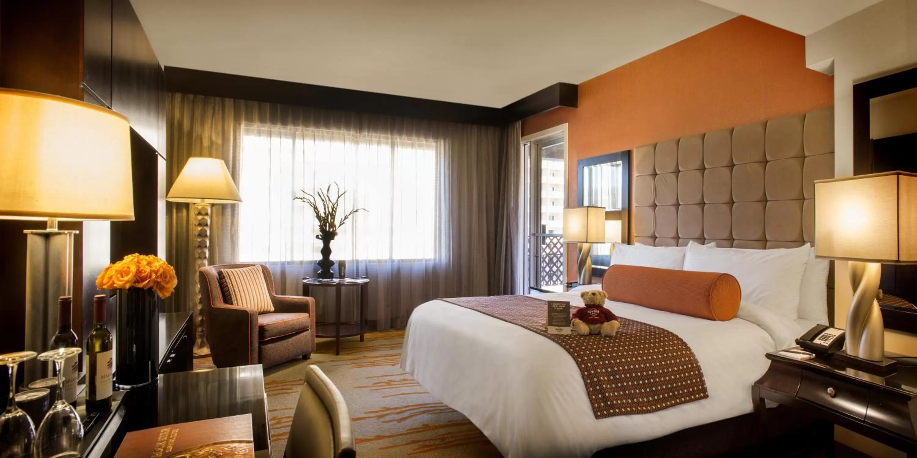 Bedroom, Bed in Golden Nugget Lake Tahoe