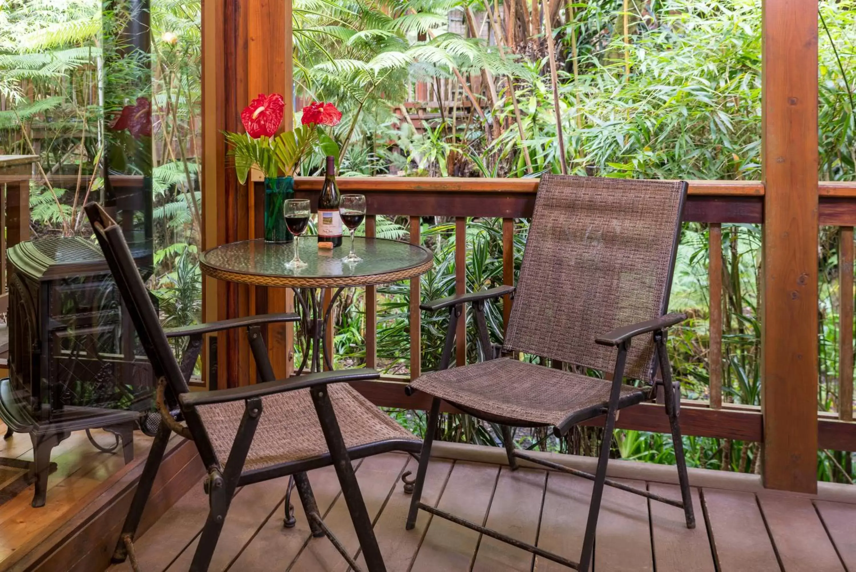 Balcony/Terrace in Volcano Village Lodge