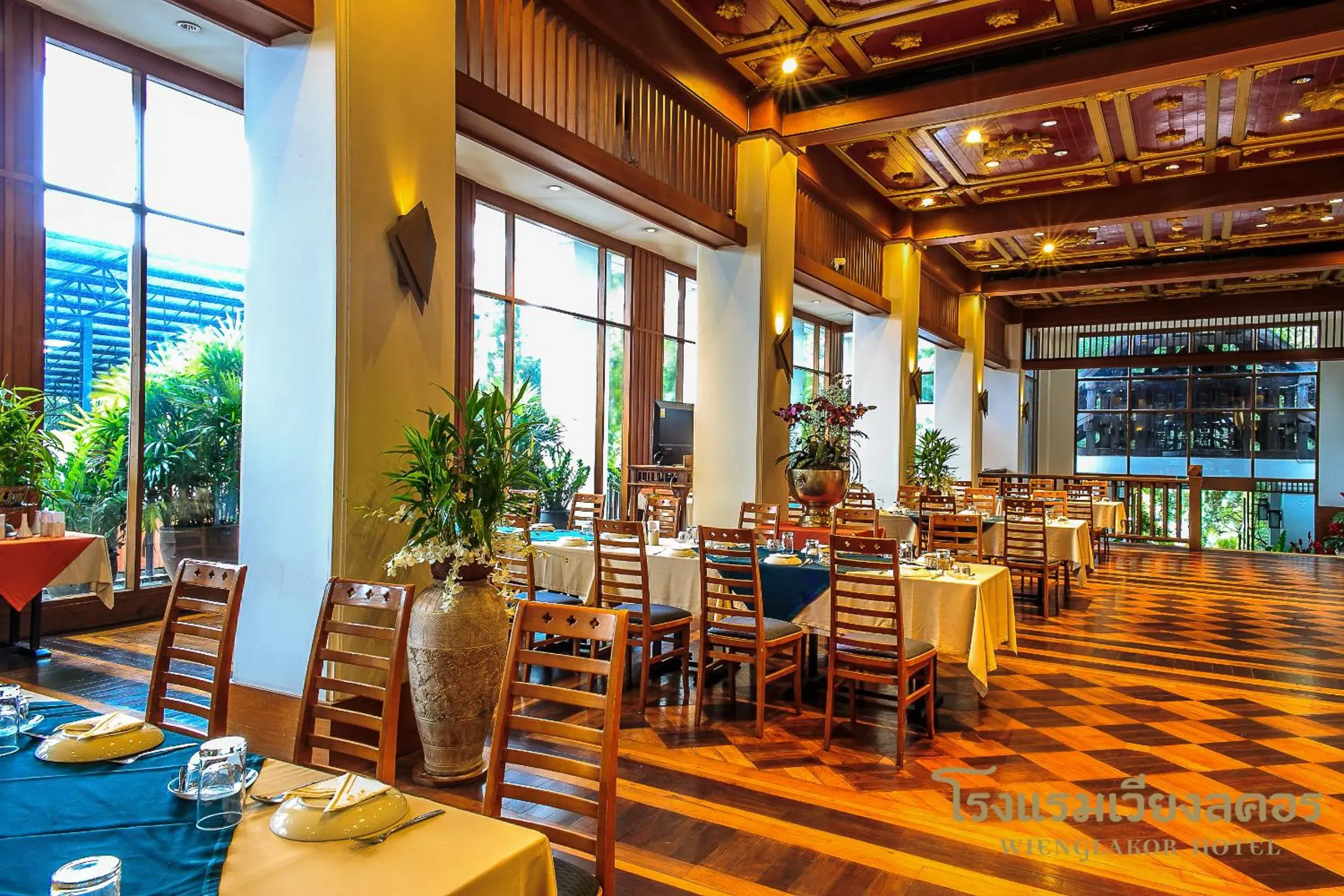 Restaurant/places to eat in Wienglakor Hotel Lampang Restaurant/places to eat in Wienglakor Hotel Lampang