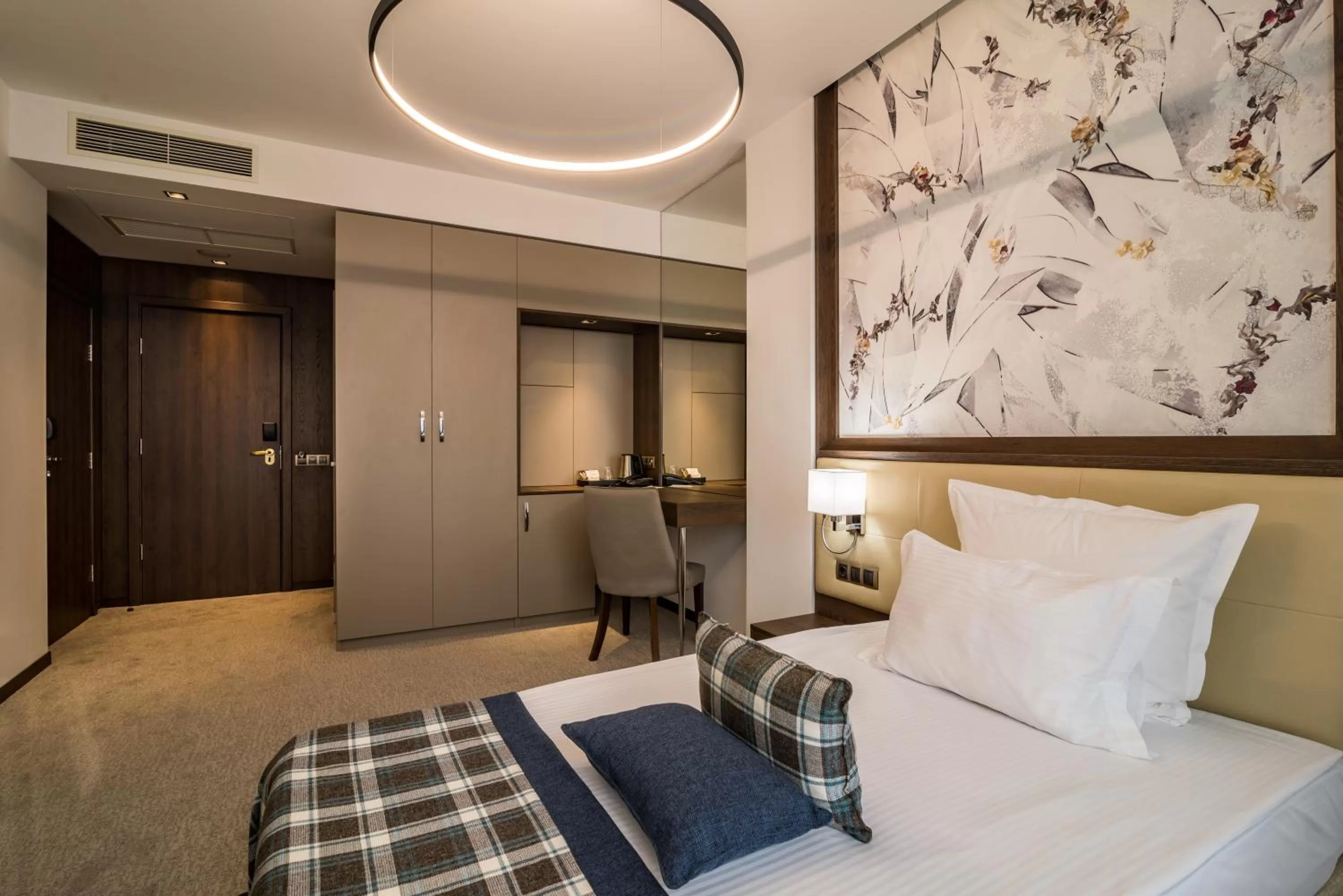 Bed in Rosslyn Dimyat Hotel Varna