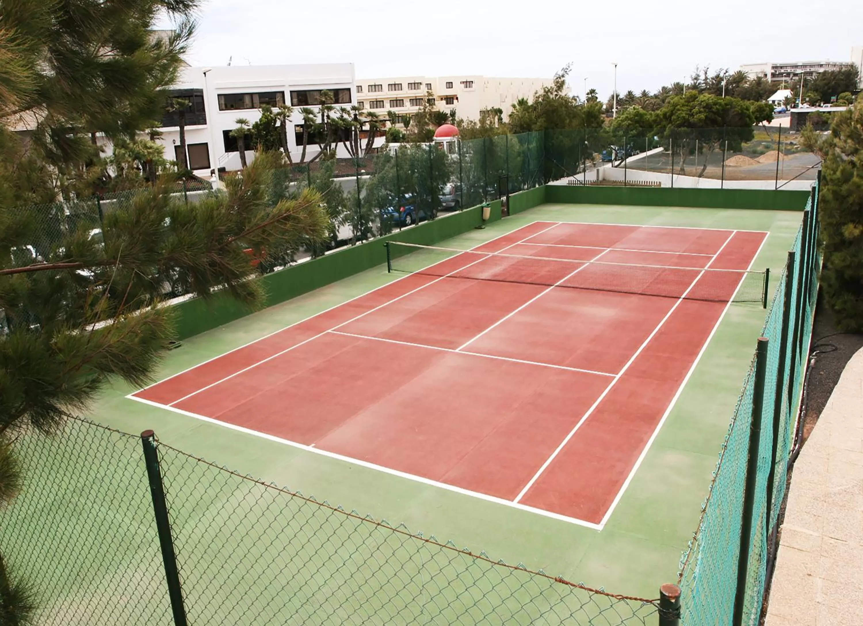 Tennis court in Hotel Siroco - Adults Only 18