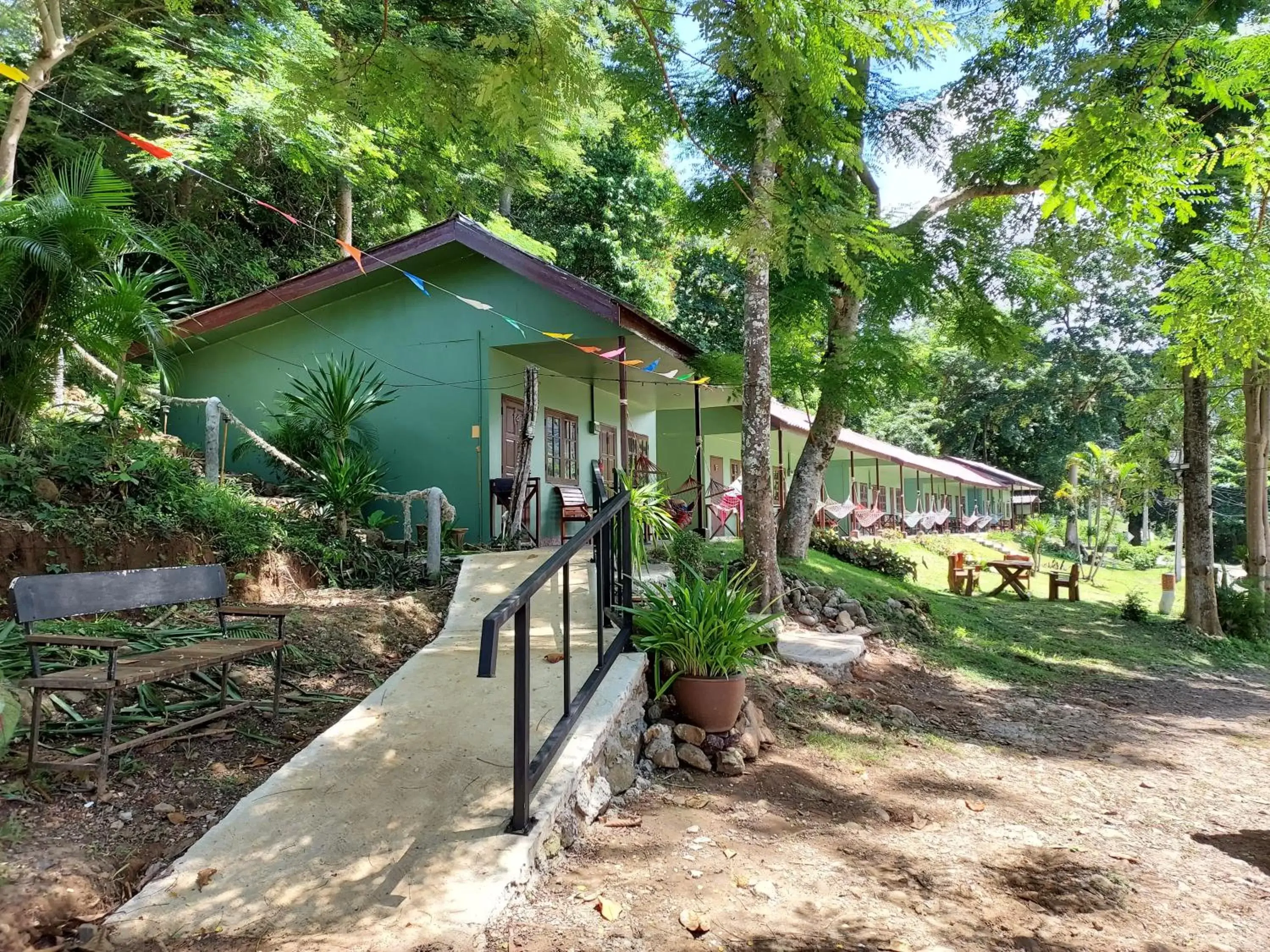 Property Building in Cliff Cottage