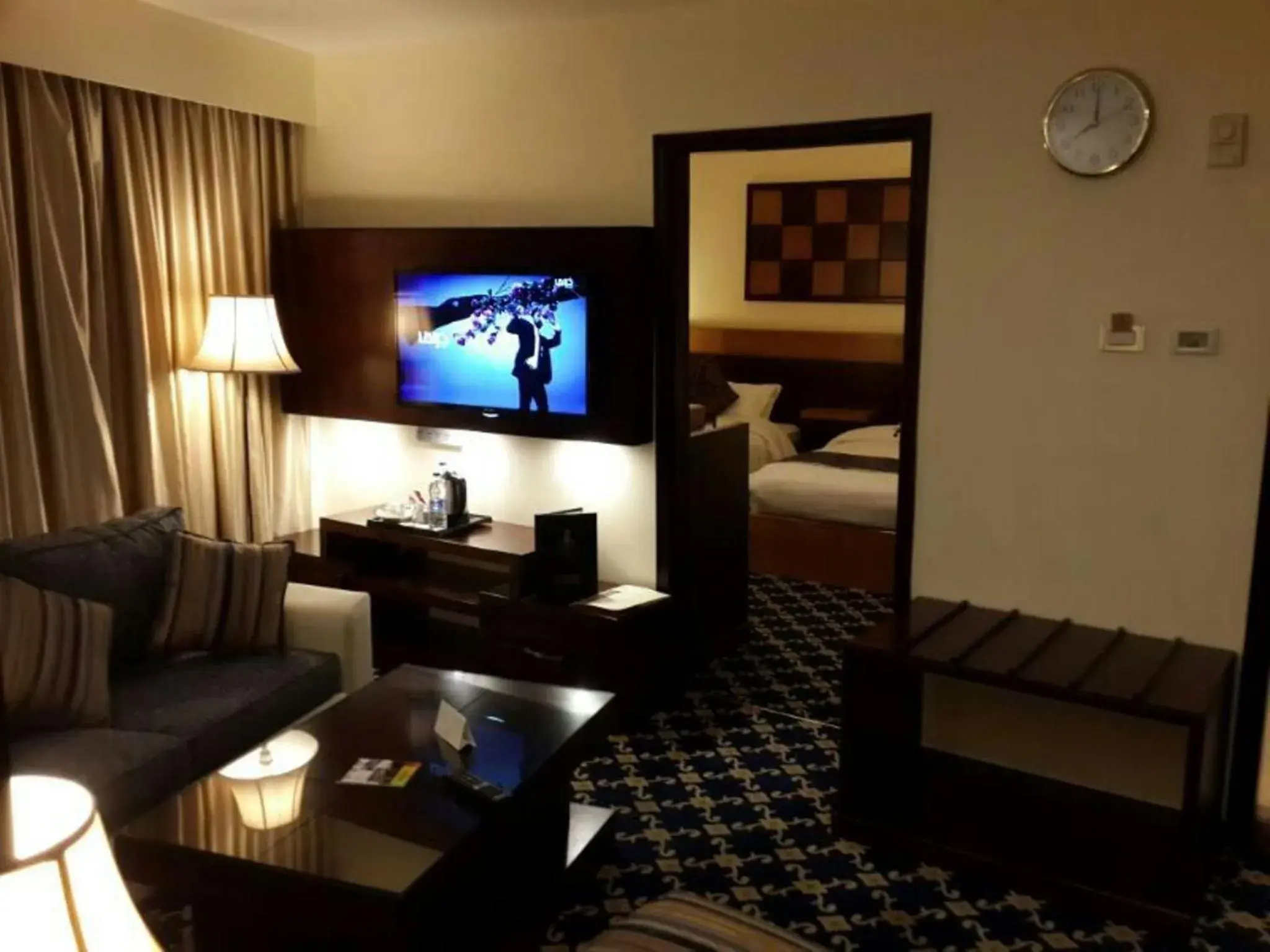 Bedroom, Bed in Al Thuraya Hotel