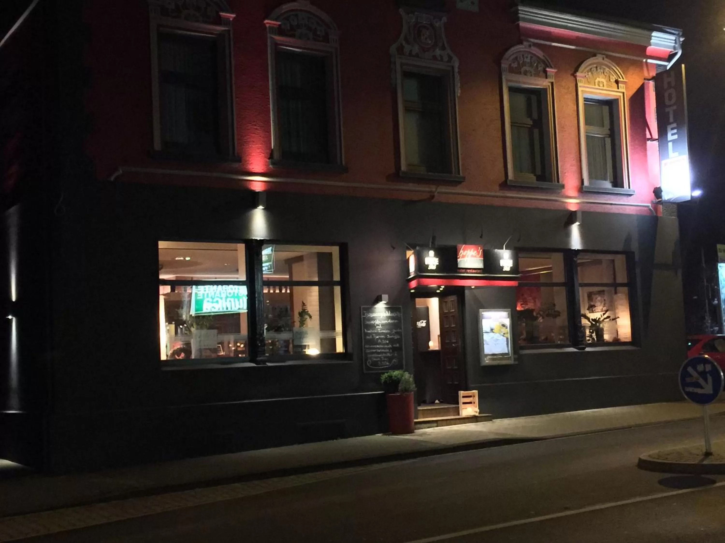 Property building in Hotel Hoppe