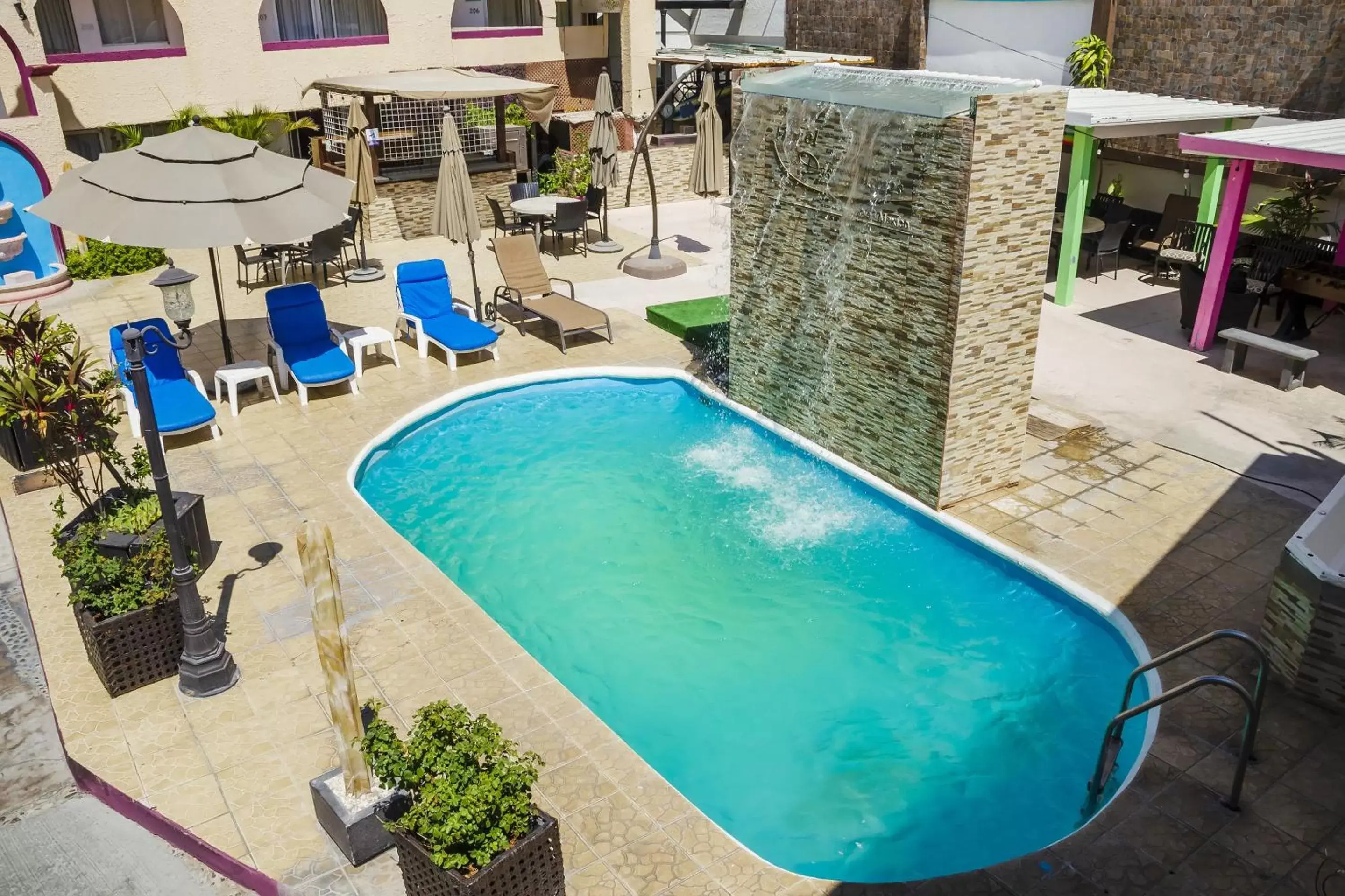 Swimming pool, Pool View in Capital O Hotel Dos Mares, Cabo San Lucas