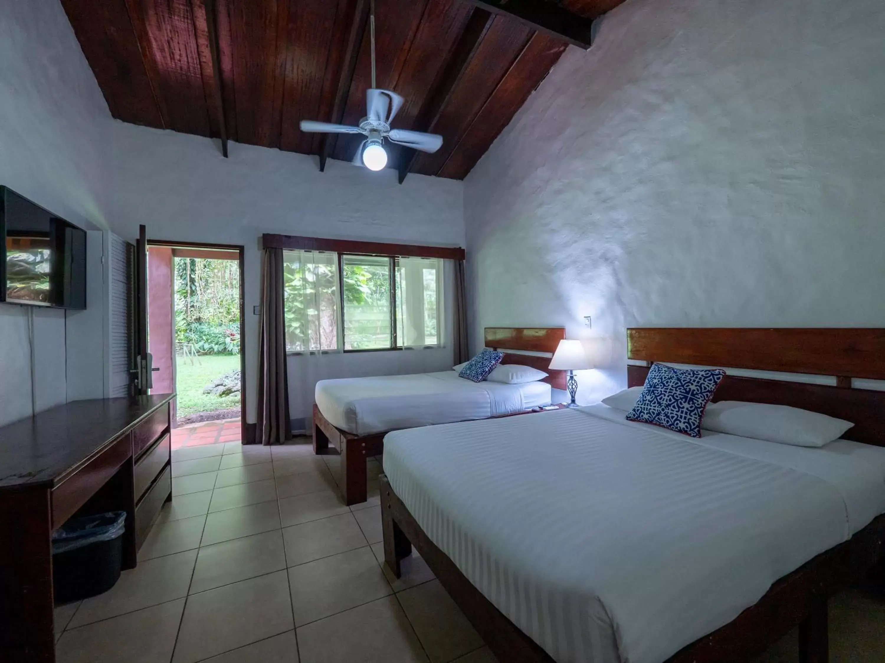 Photo of the whole room, Bed in Villa Lapas Jungle Village