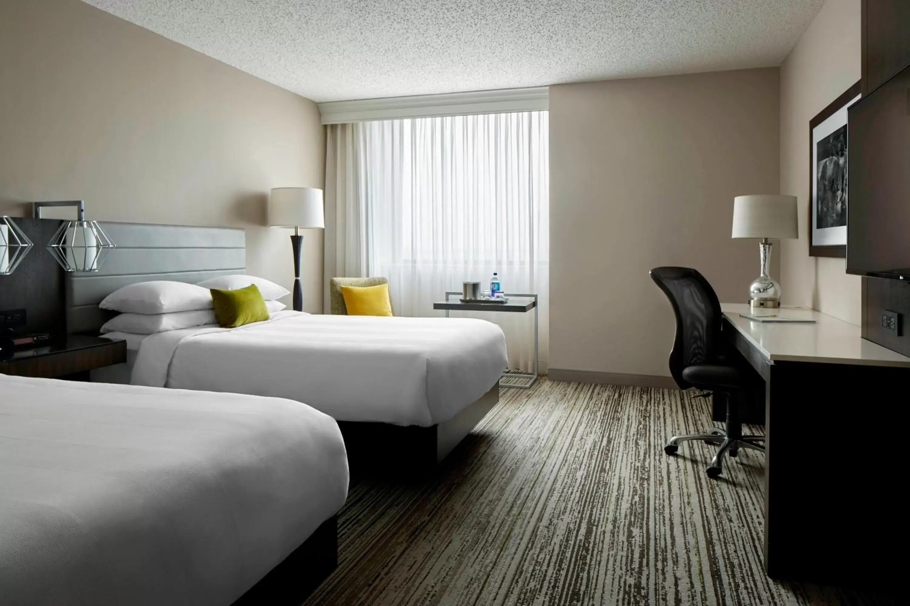 Photo of the whole room, Bed in Marriott DFW Airport South