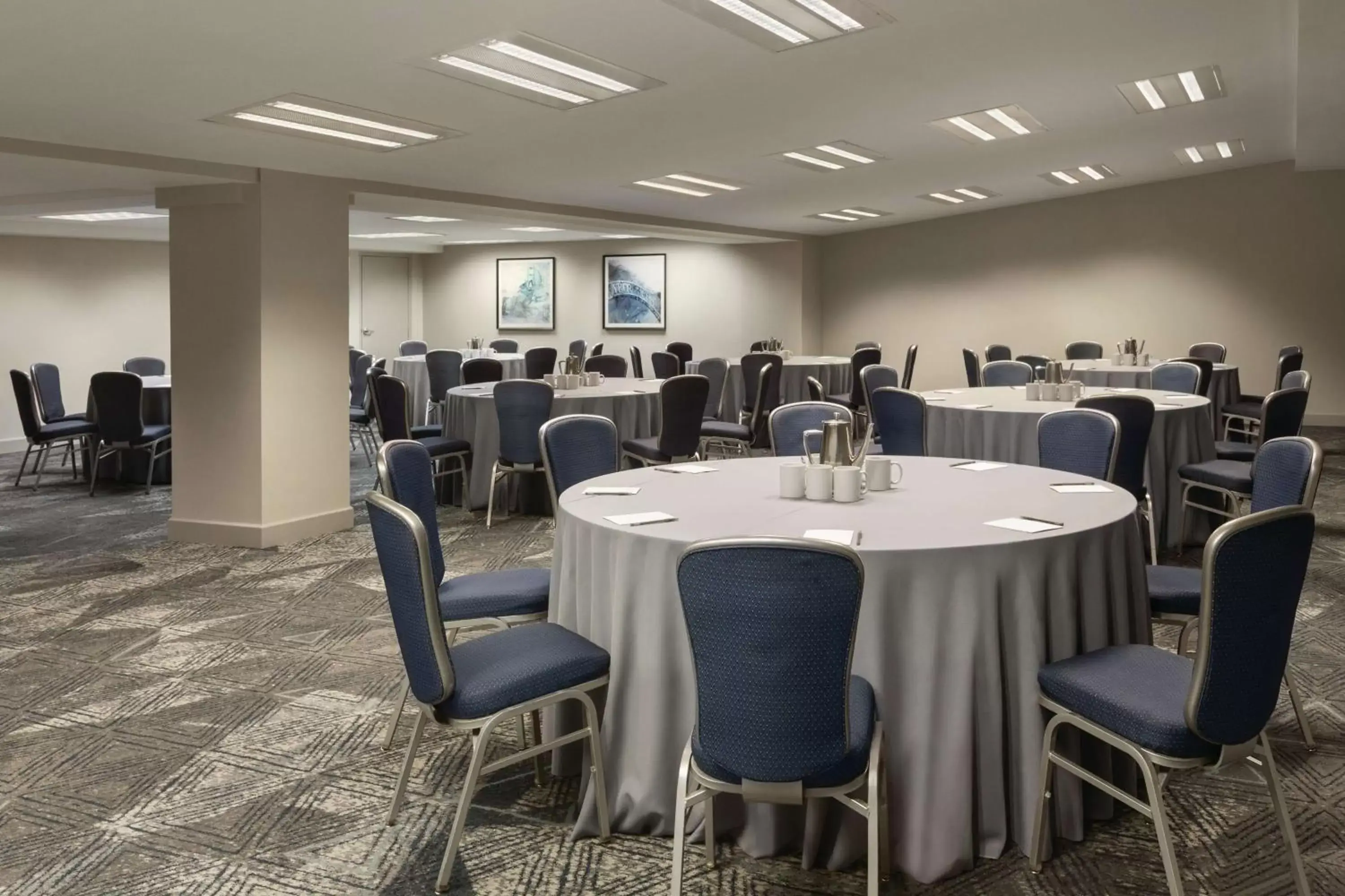 Meeting/conference room in Hotel Alba Tampa, Tapestry Collection By Hilton